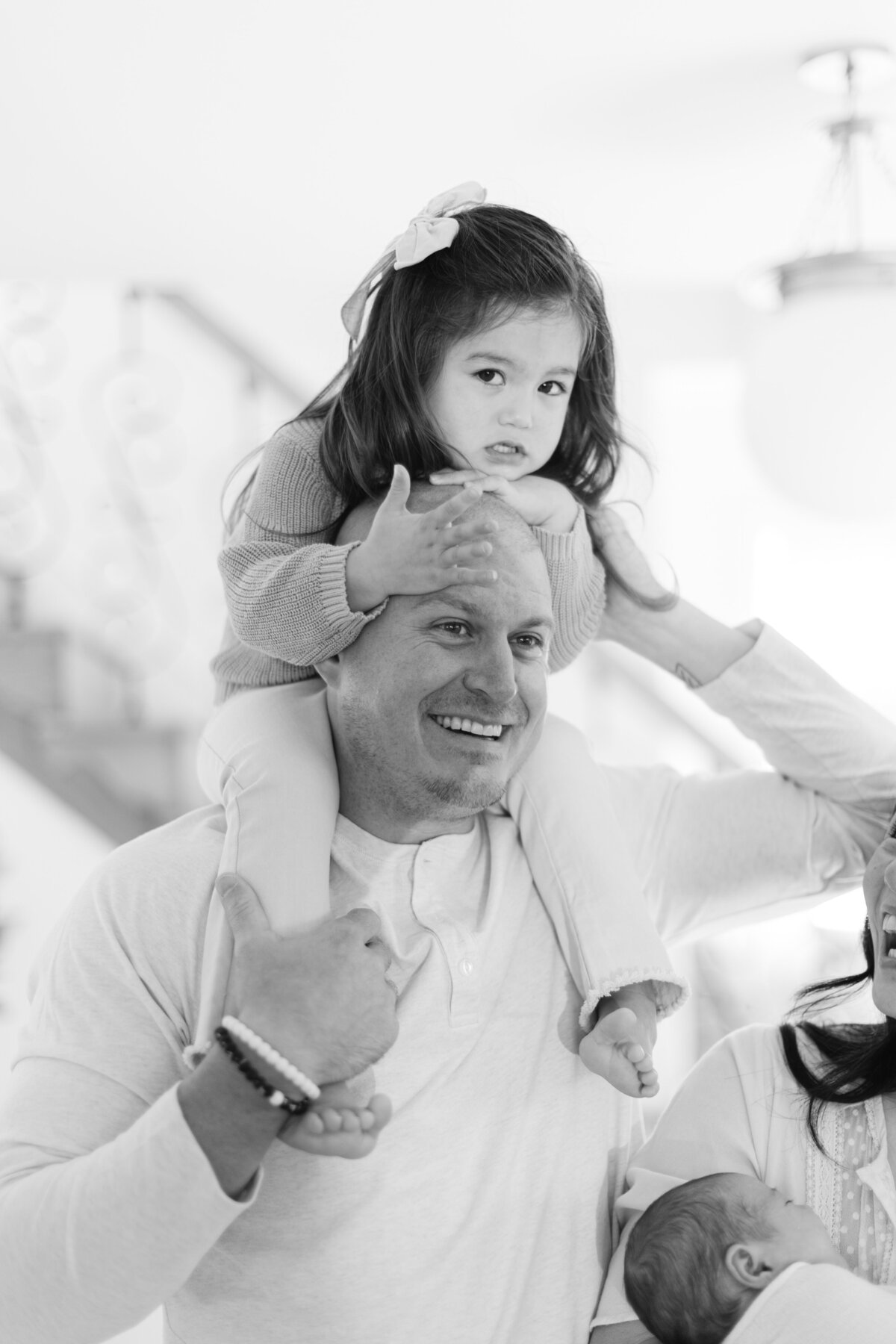 In-home newborn portrait session with siblings in Philadelphia - 6