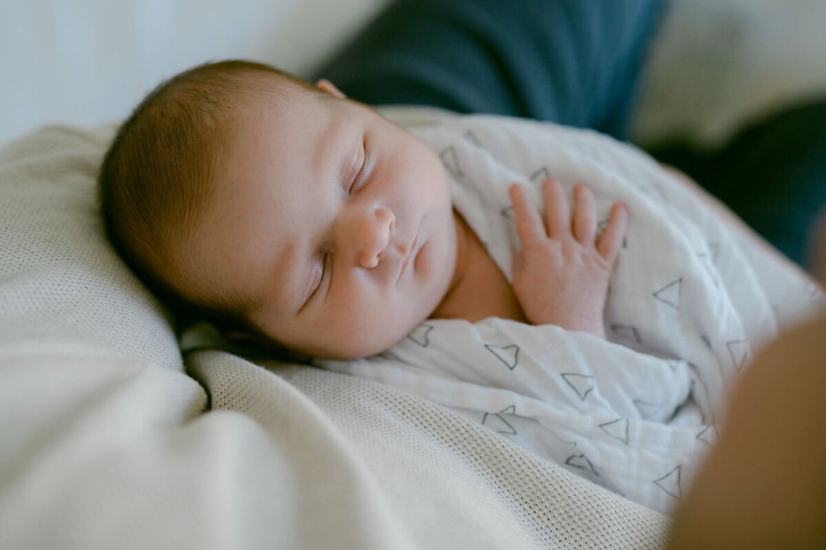 bella-luce-by-michelle-andrea-new-england-photographer-newborn-perry-family-5