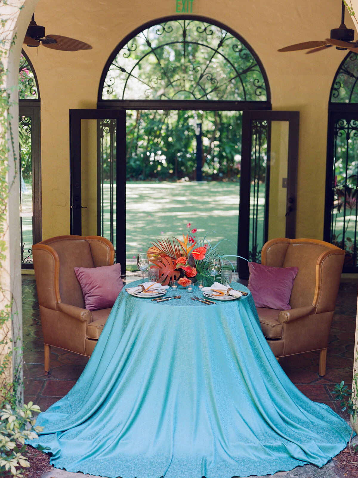 The impractical dining table but gosh it looks pretty.