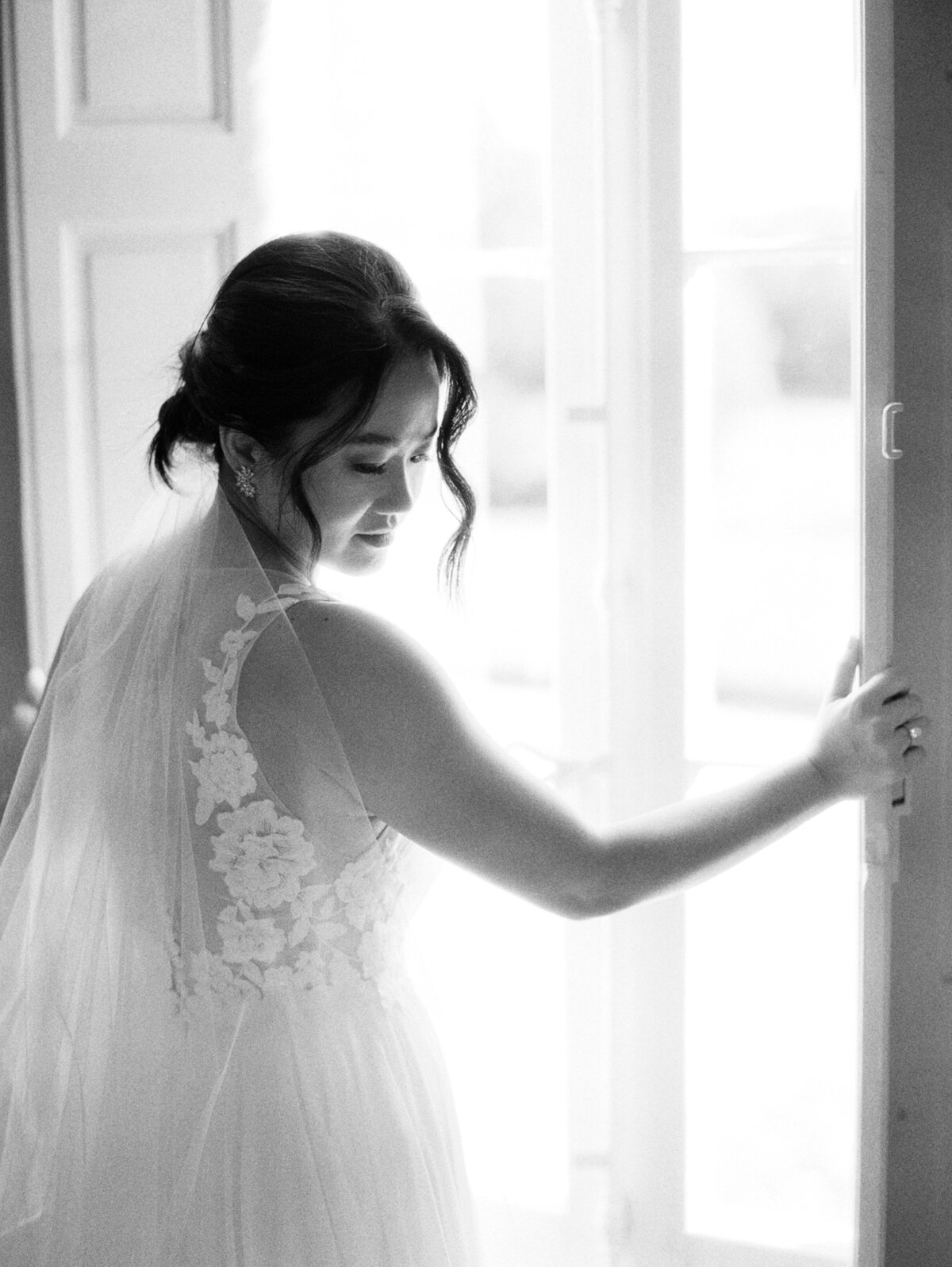 Wedding photography at Chateau Martinay in Provence, France - 40