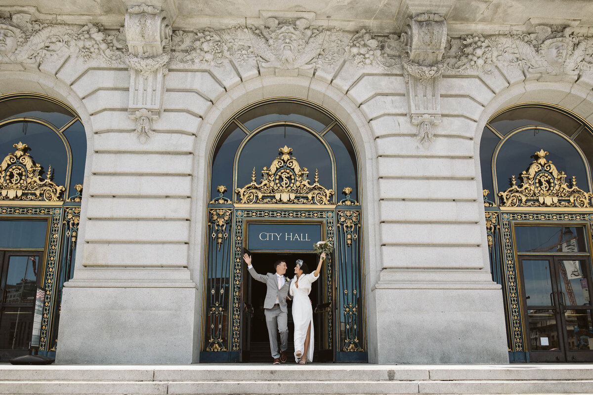 San-Francisco-Wedding-Photographer-City-Hall31