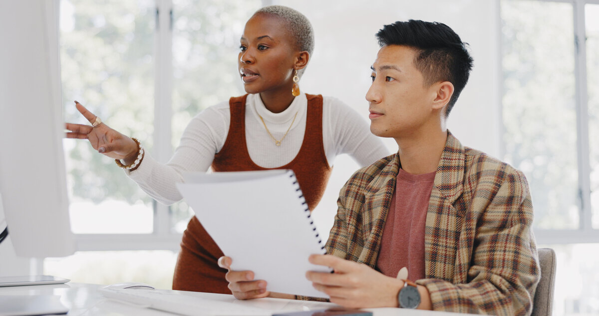 leadership-black-woman-or-manager-mentoring-an-em-2025-04-06-07-29-39-utc