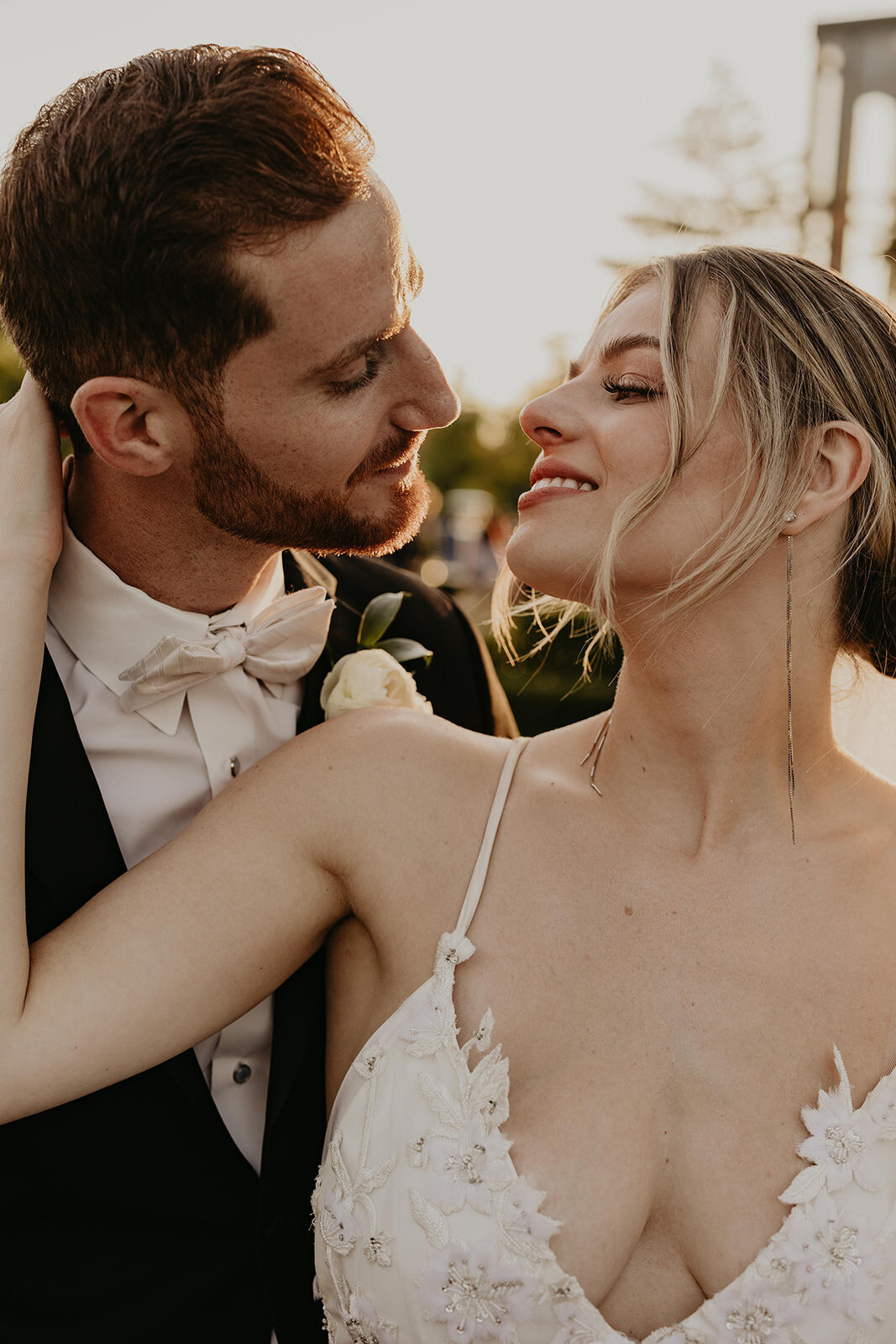 planterra-conservatory-wedding-venue-west-bloomfield-michigan-wedding-photography-editorial-classic-greenhouse-wedding-611