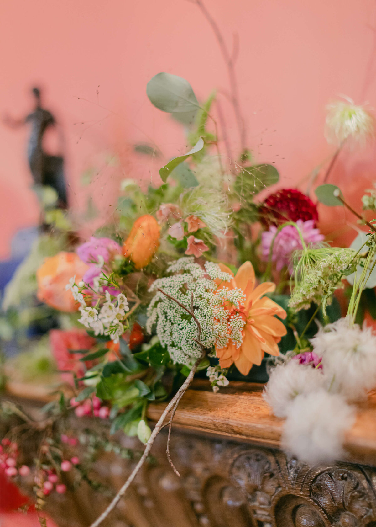 chloe-winstanley-wedding-scotland-scone-palace-florals