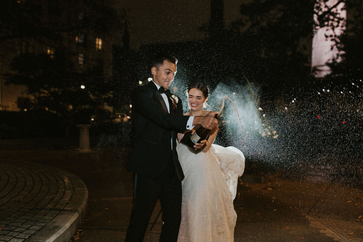 WELLING-FLORES.Wedding.EngineersClub-rcptn-49