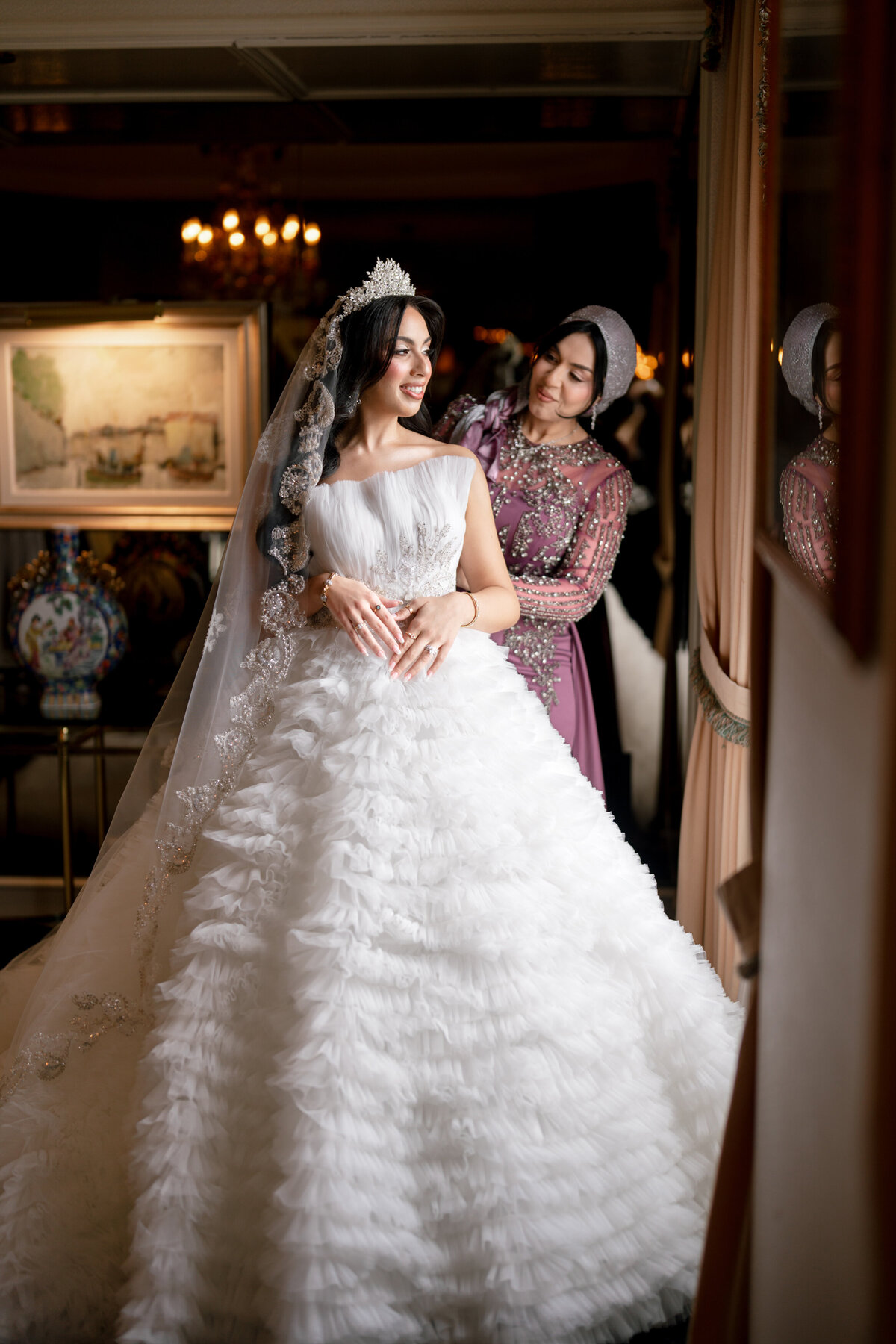 Berlez-Aspen-Avenue-Chicago-Wedding-Photographer-Windy-City-Wedding-Dance-Fulton-West-Event-Christmas-Session-91