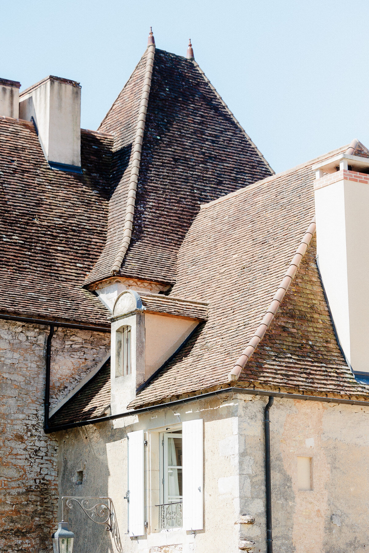 Modern_Chic_Chateau_Valouze_Destination_Wedding_Photographer-45