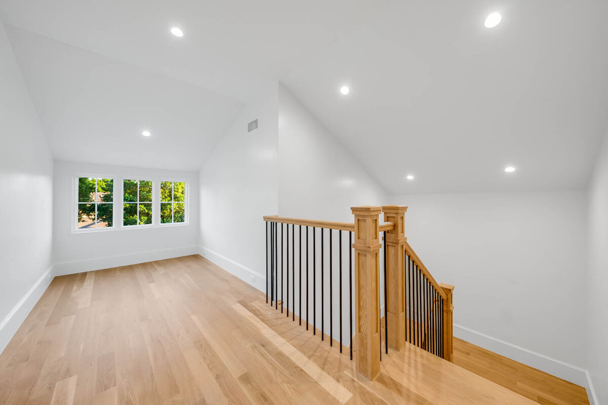 7227 Marquette St-38