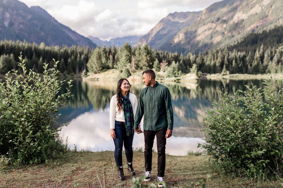 Gold Creek Pond Engagement_Megan Montalvo Photography_0028