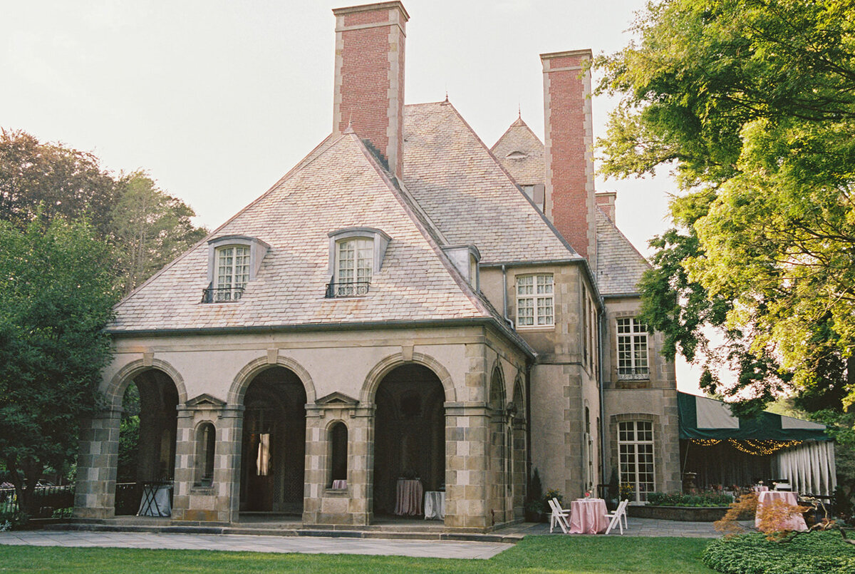 Pink destination wedding in newport-Halie Child Photography-55