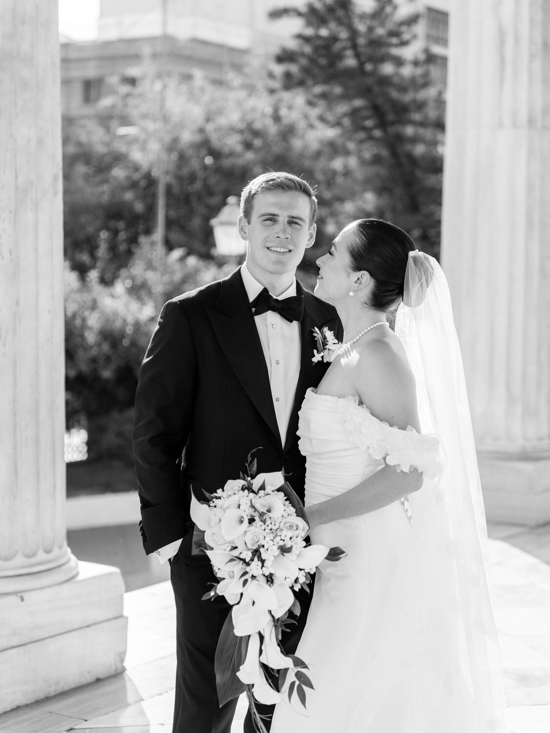 Romantic-Wedding-at-Island-Art-and-Taste–The-Residence-049