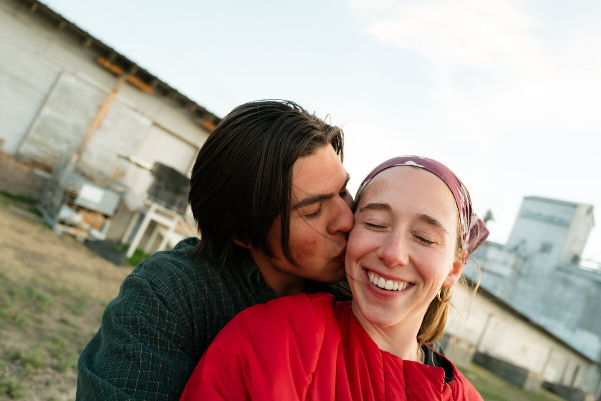 Marfa-Texas-engagement-K&H-Will-DeGraw-Clever-Disarray-34
