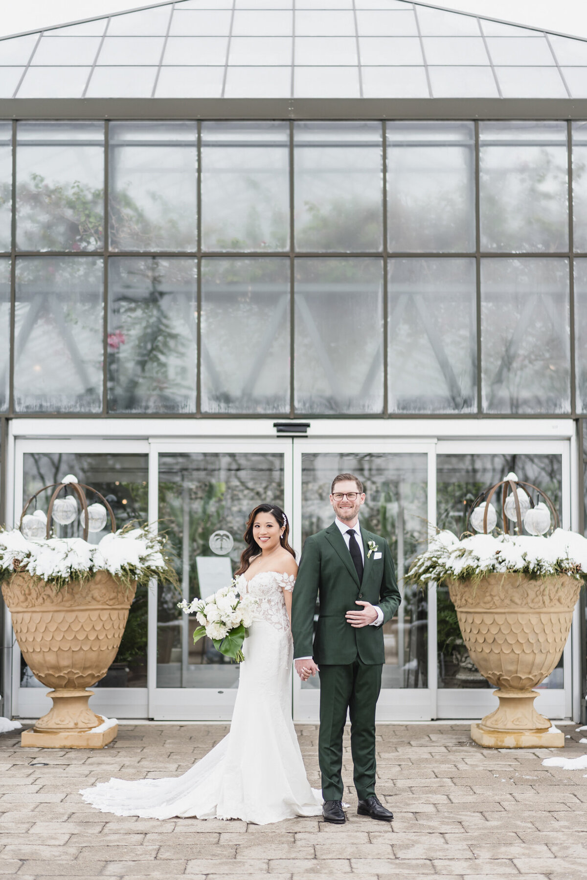 A MAGICAL WINTER PLANTERRA GARDEN WEDDING WITH A GREEN COLOR PALETTE IN WEST BLOOMFIELD, MICHIGAN PROVIDED BY KARI DAWSON PHOTOGRAPHY38