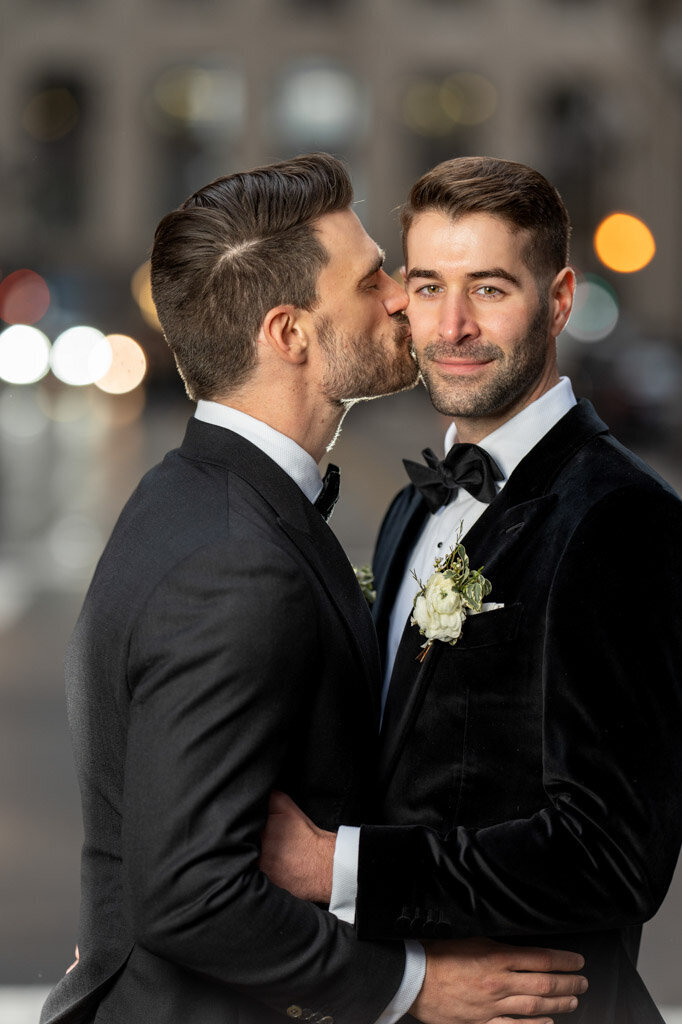 70-Rookery-Chicago-Wedding