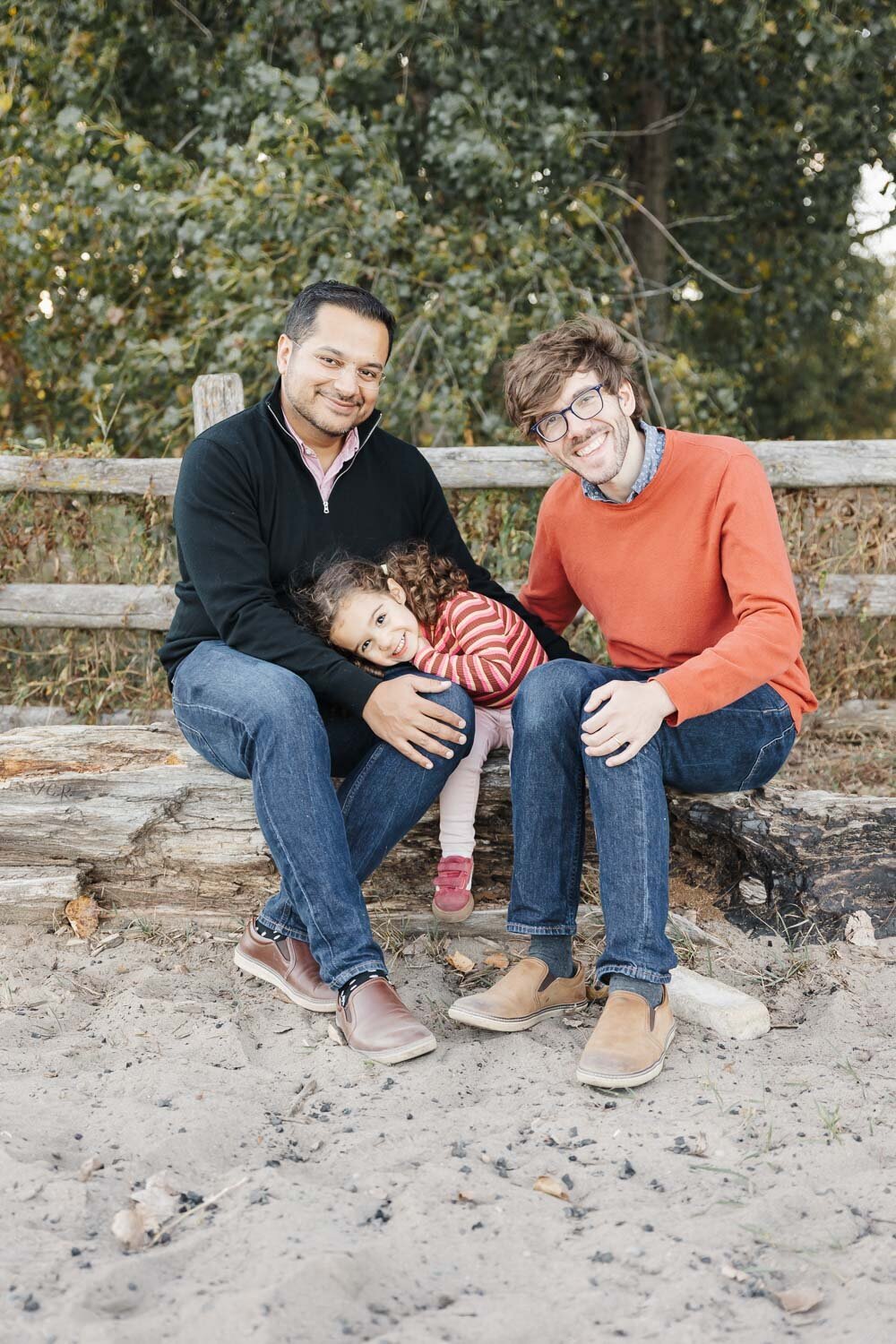 Natural-family-photos-at-toronto-cherry-beach-3