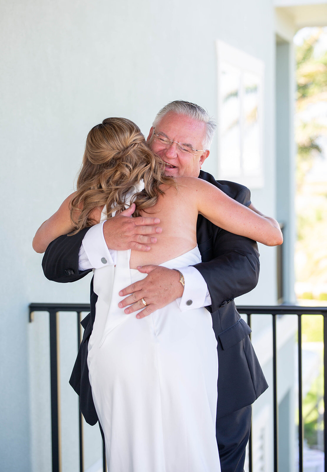 Destination-Wedding-Beach-Kiser-Images100