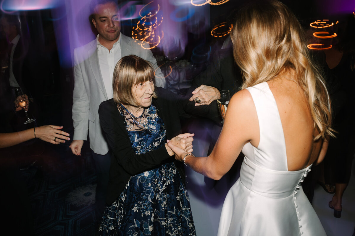 St. Louis Luxury Wedding Photographer Dance Floor Party Photos20