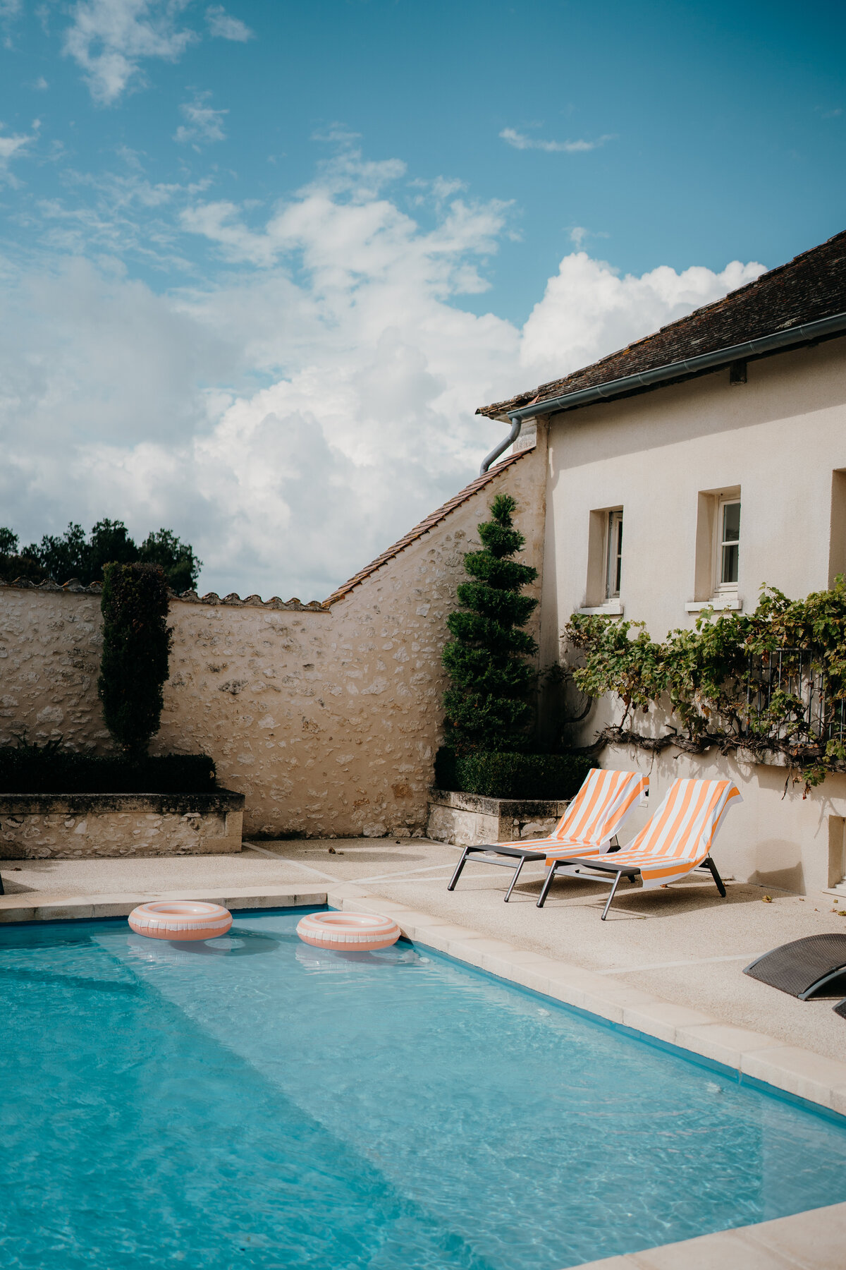Laura_Jayne_Photographer_Chateau_Soulac_France--720