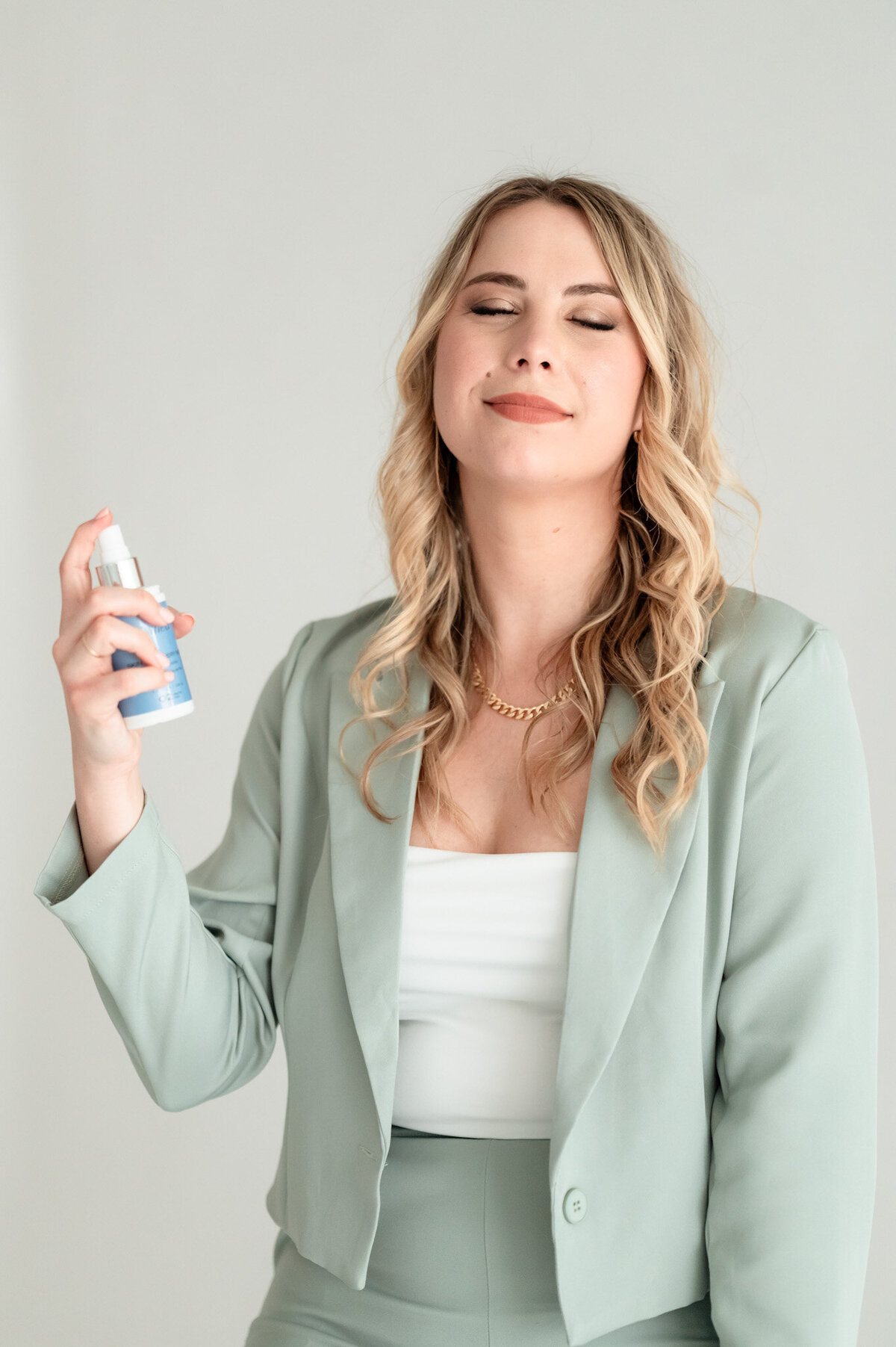 studio-next-door-beauty-branding-session-glowhemian