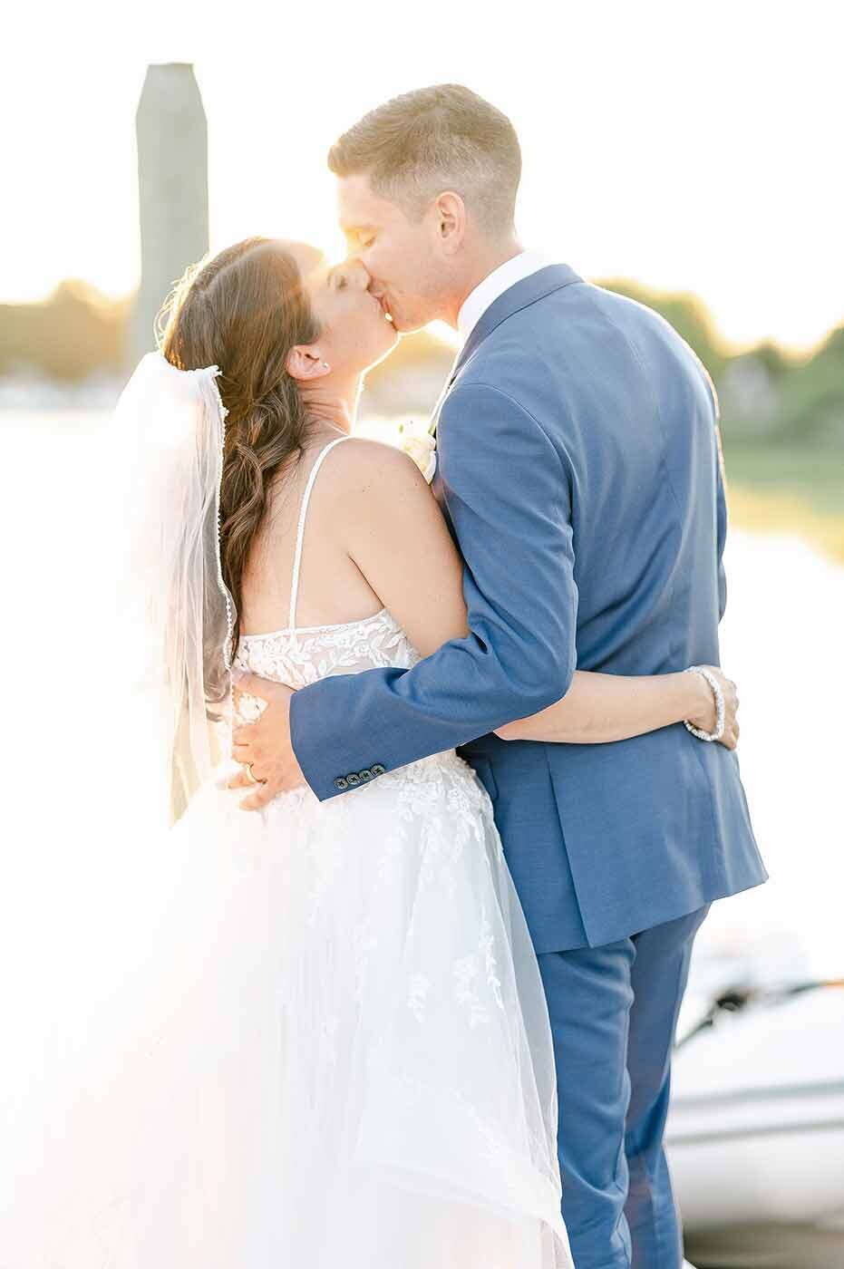 waterfront-wedding-at-marina-in-newport-rhode-island