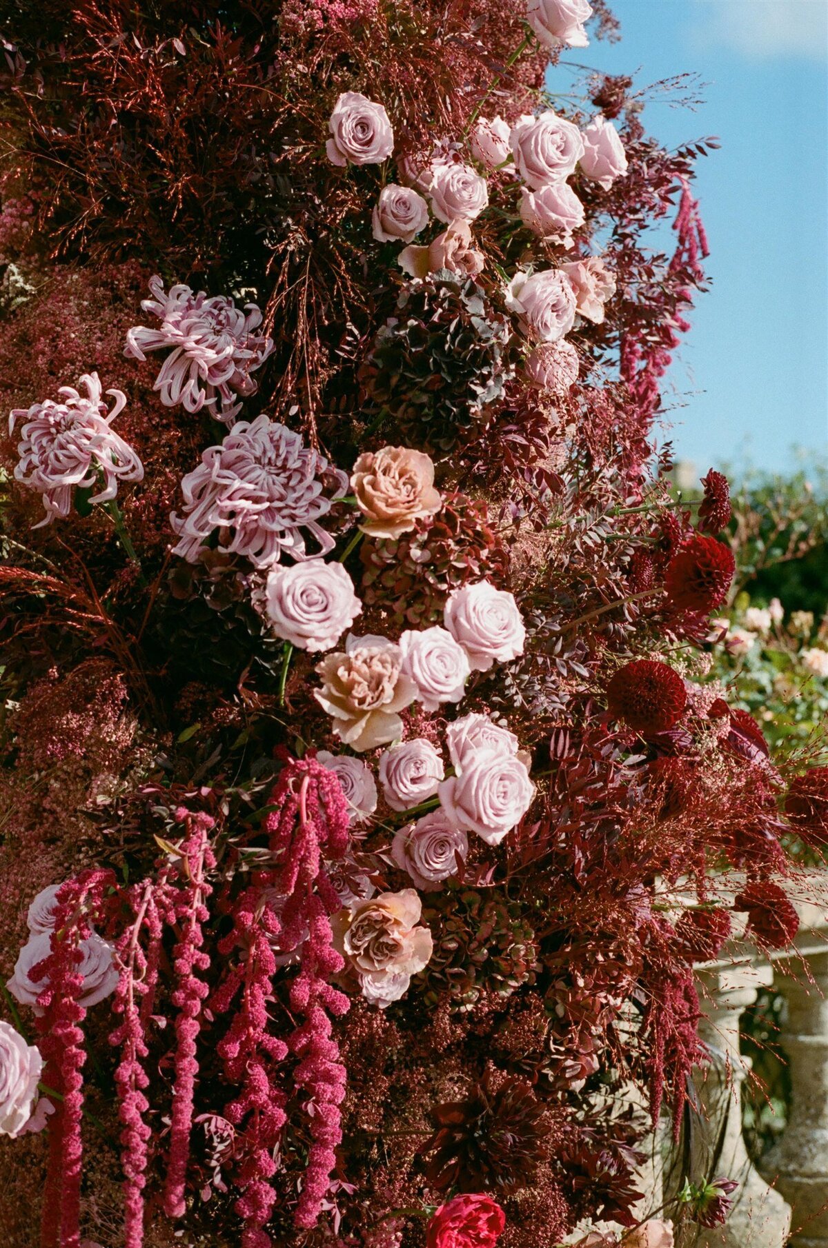 pink-burgundy-wedding-flowers