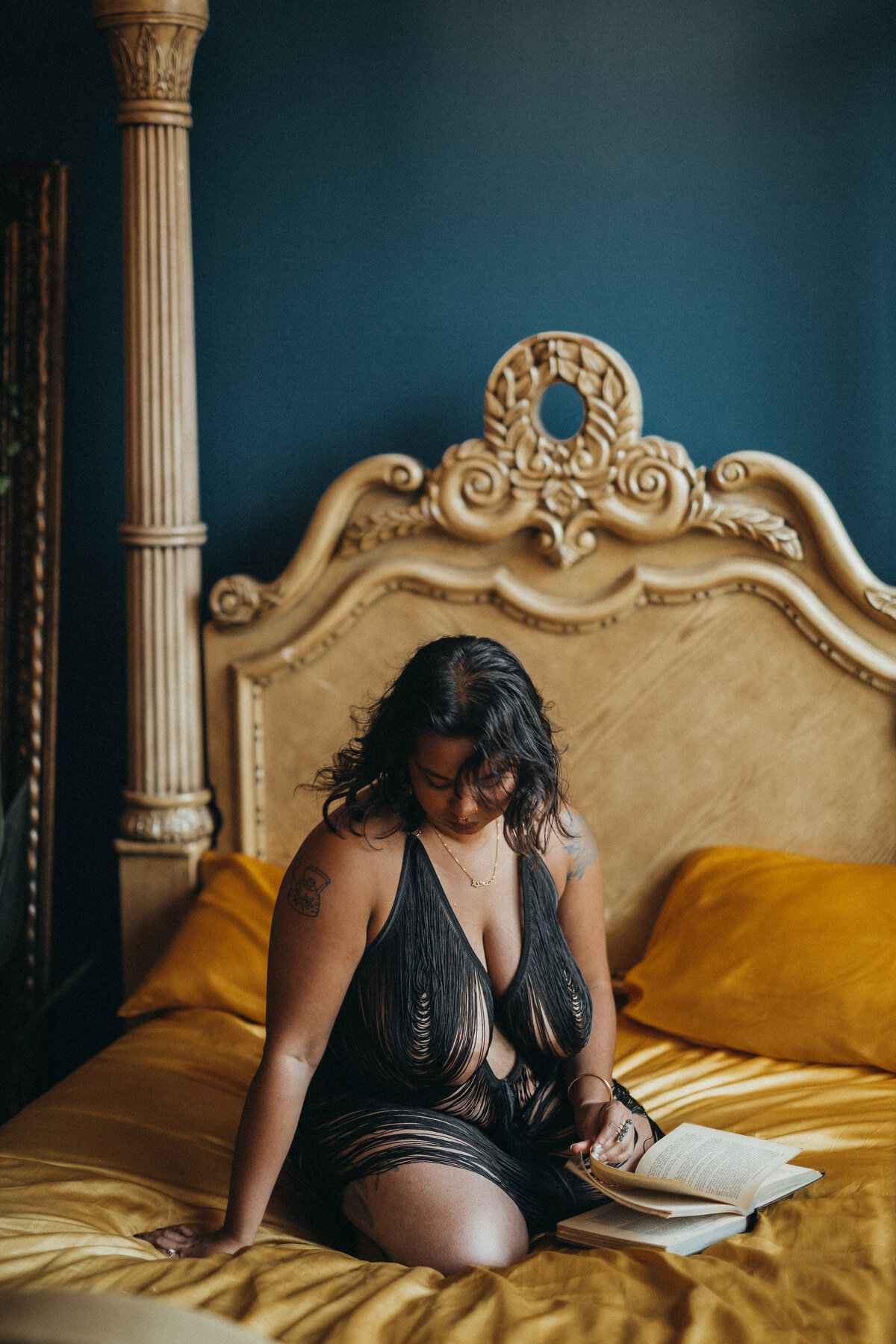chicago-boudoir-intimate-natural-photographer-studio-empowerment-feminine-102