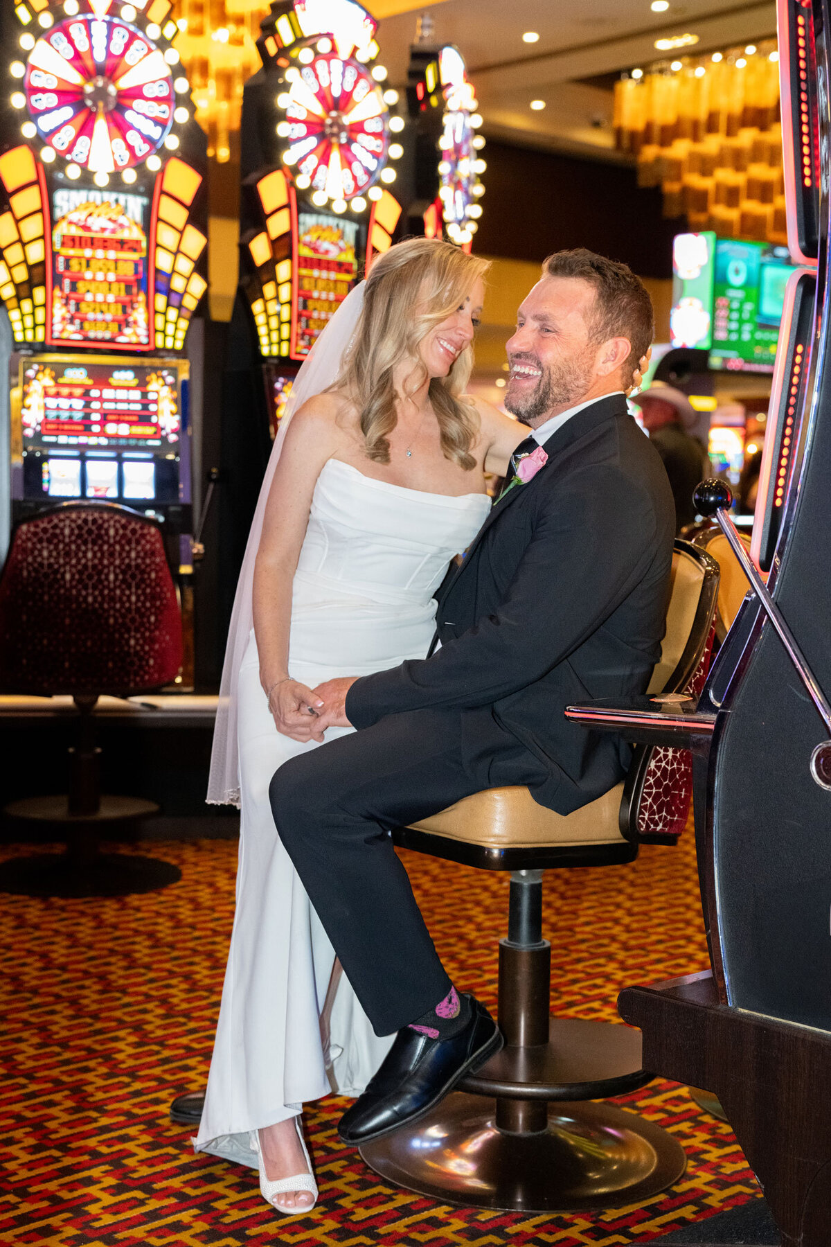 fremont-street-elopement-7