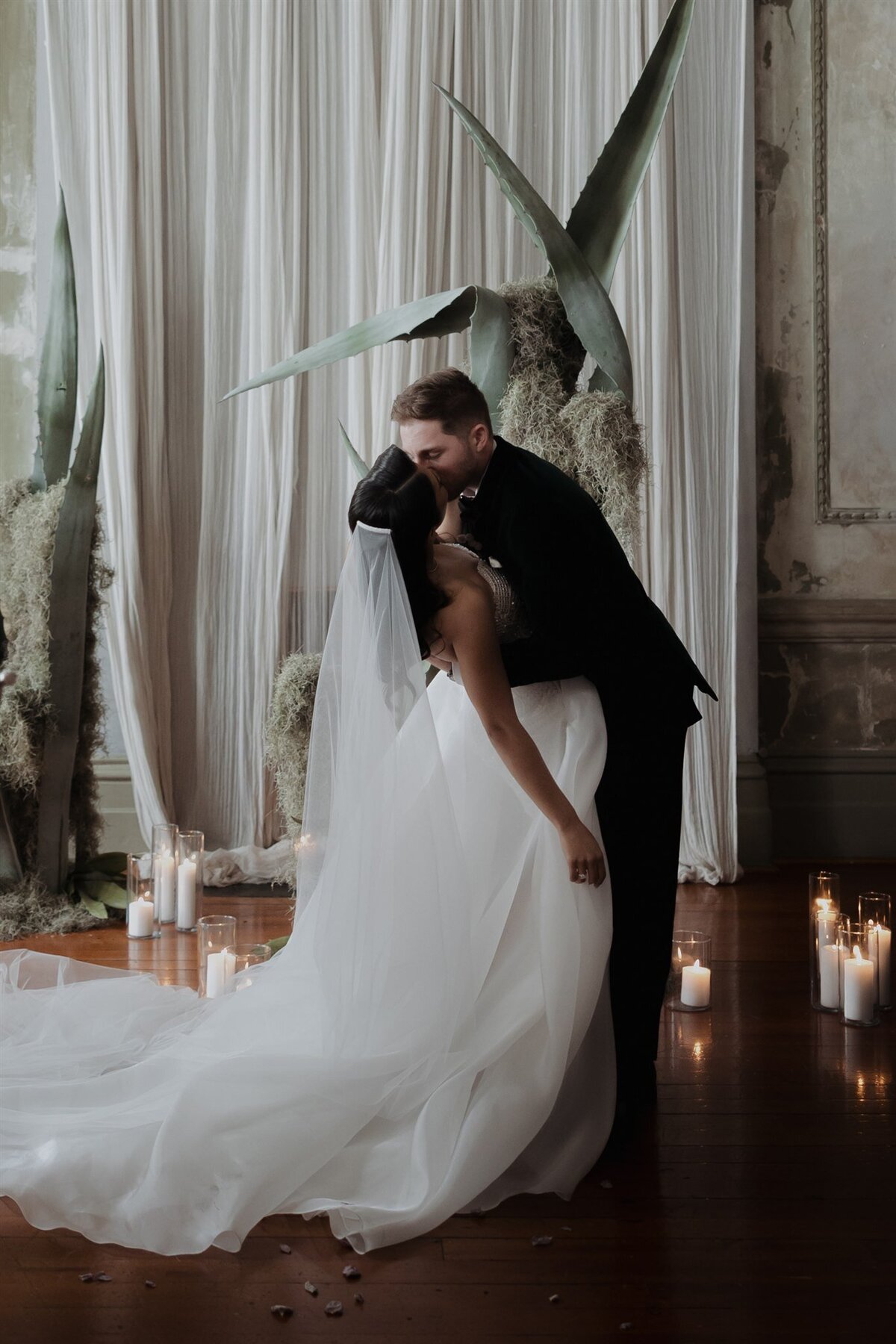 Maegan-Brown-Moments_231106_Wedding_Erina-Luke_George-Ballroom_Metropolis_2785