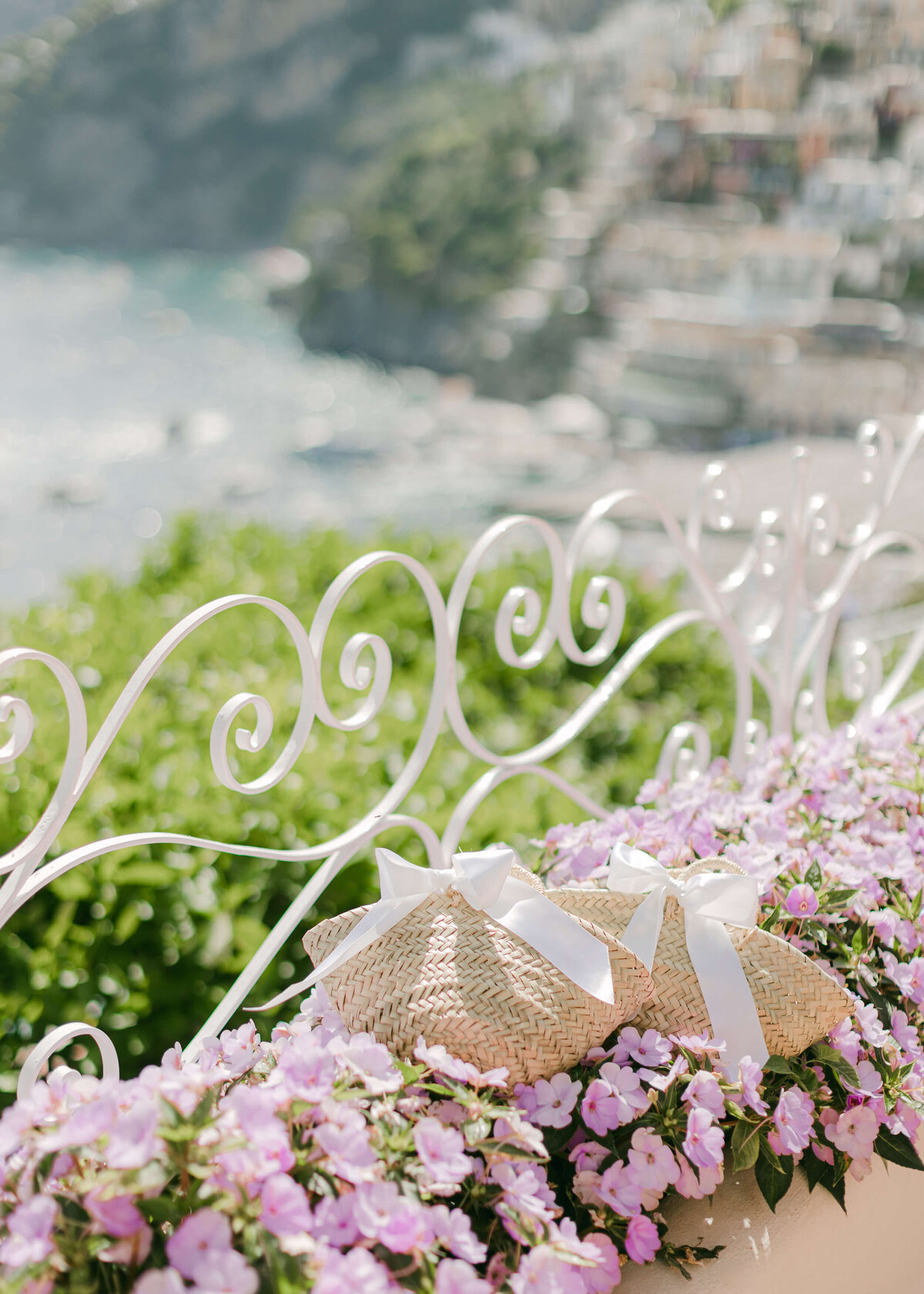 chloe-winstanley-italian-wedding-positano-flowergirls-basket
