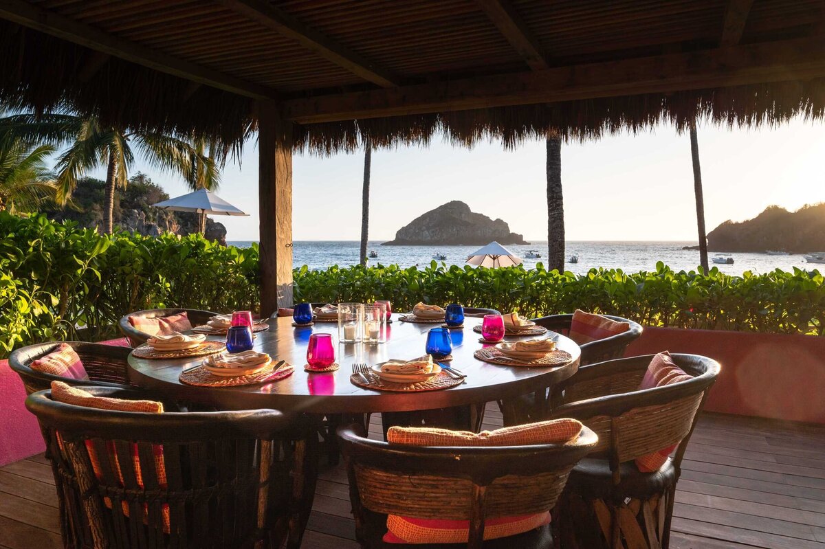3-Careyes-PlayaRosa-Restaurant-4156