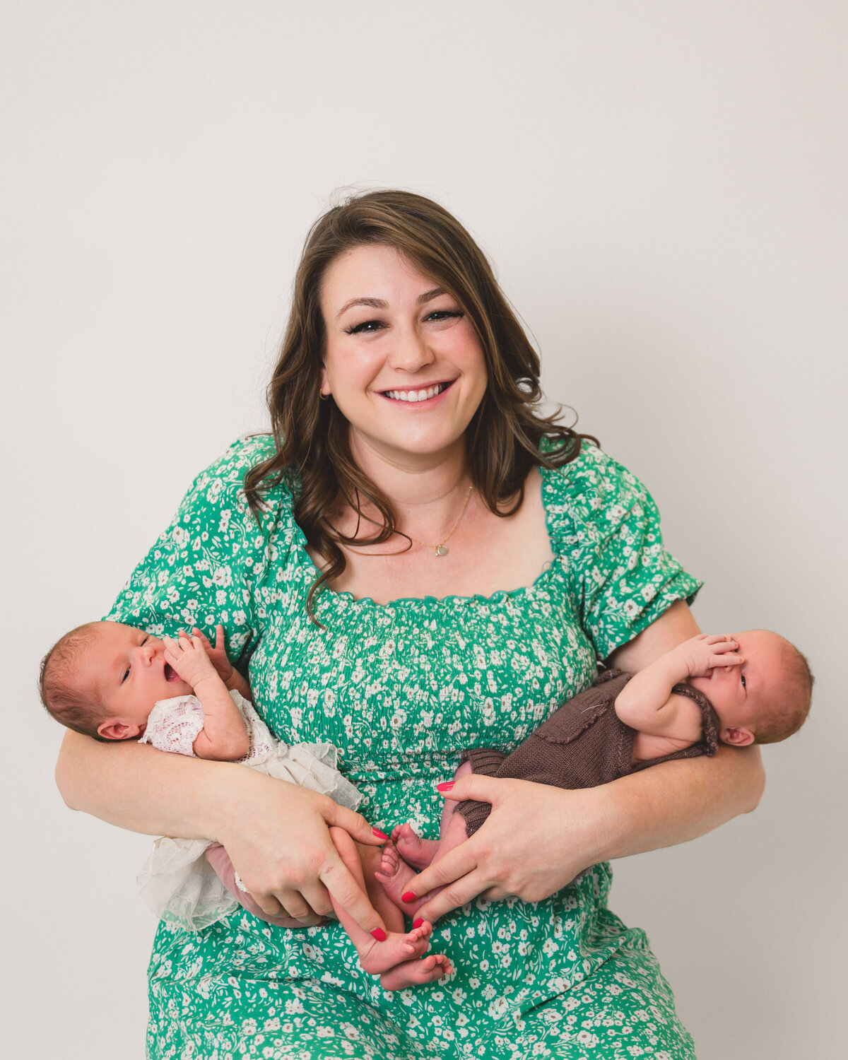 20250612-AnnaMunandarPhotography-MeganMullins-TwinBaby-MargotHenry-2079srgb-edit3000