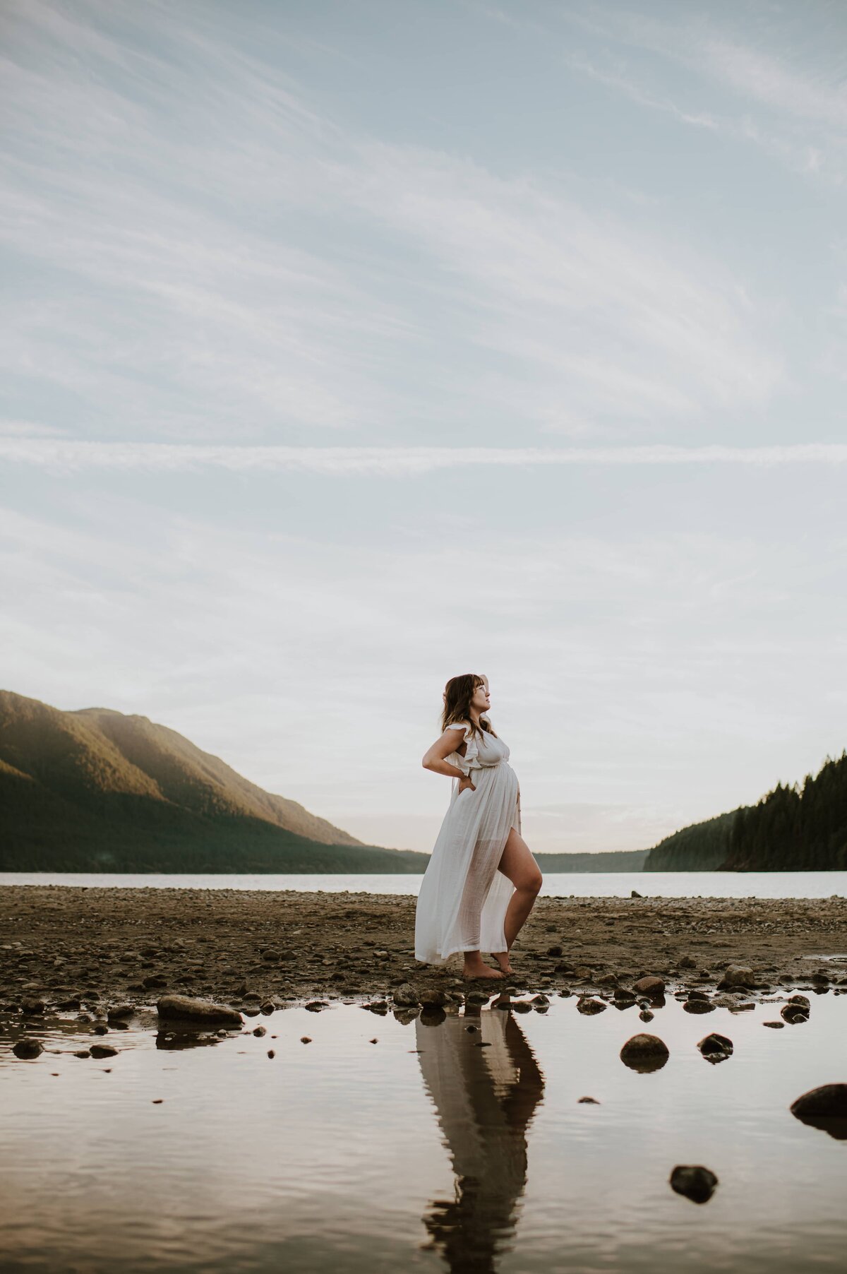 Victoria-Maternity--Photography-session-Alouette-lake%20(84%20of%2093)