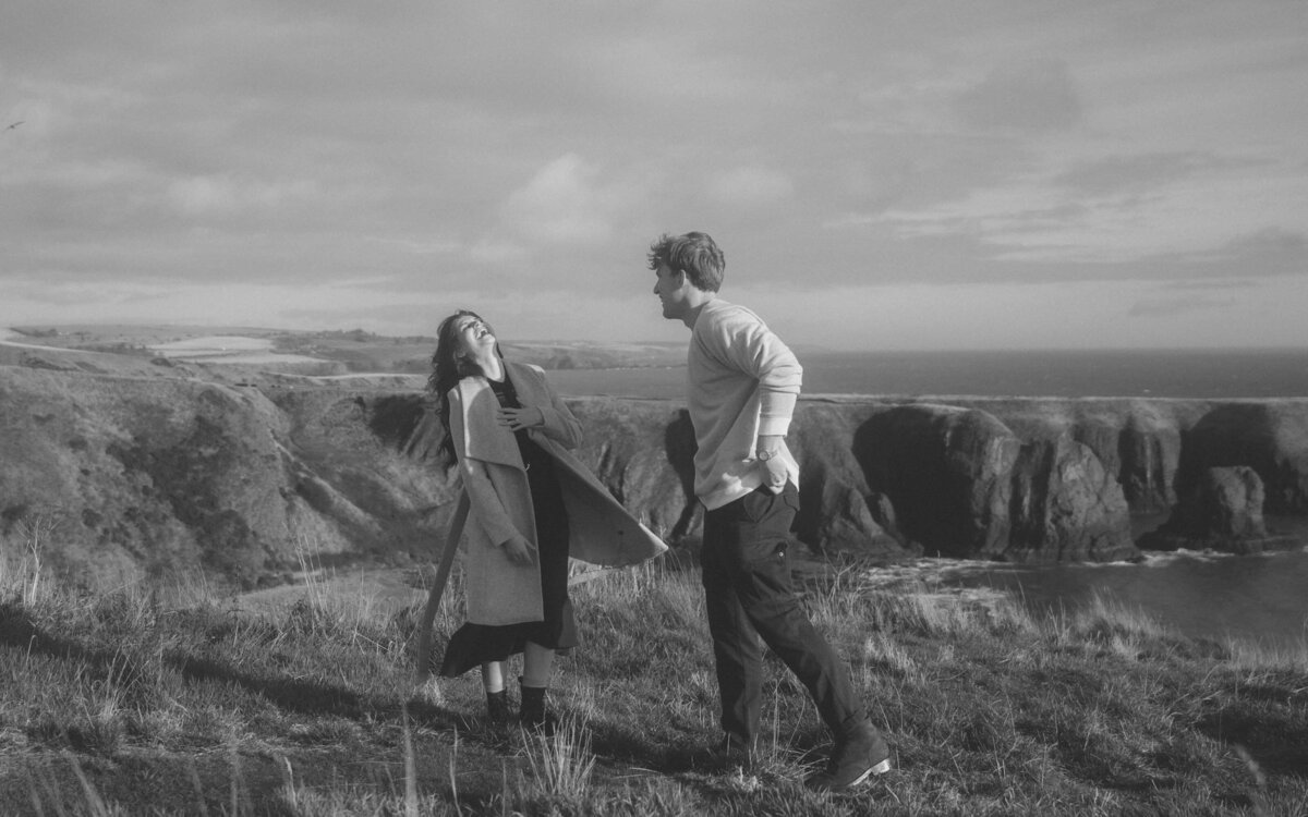 SecretProposal-TheSwiechs-Brandon&McKennaDunnotarCastleScotland-68