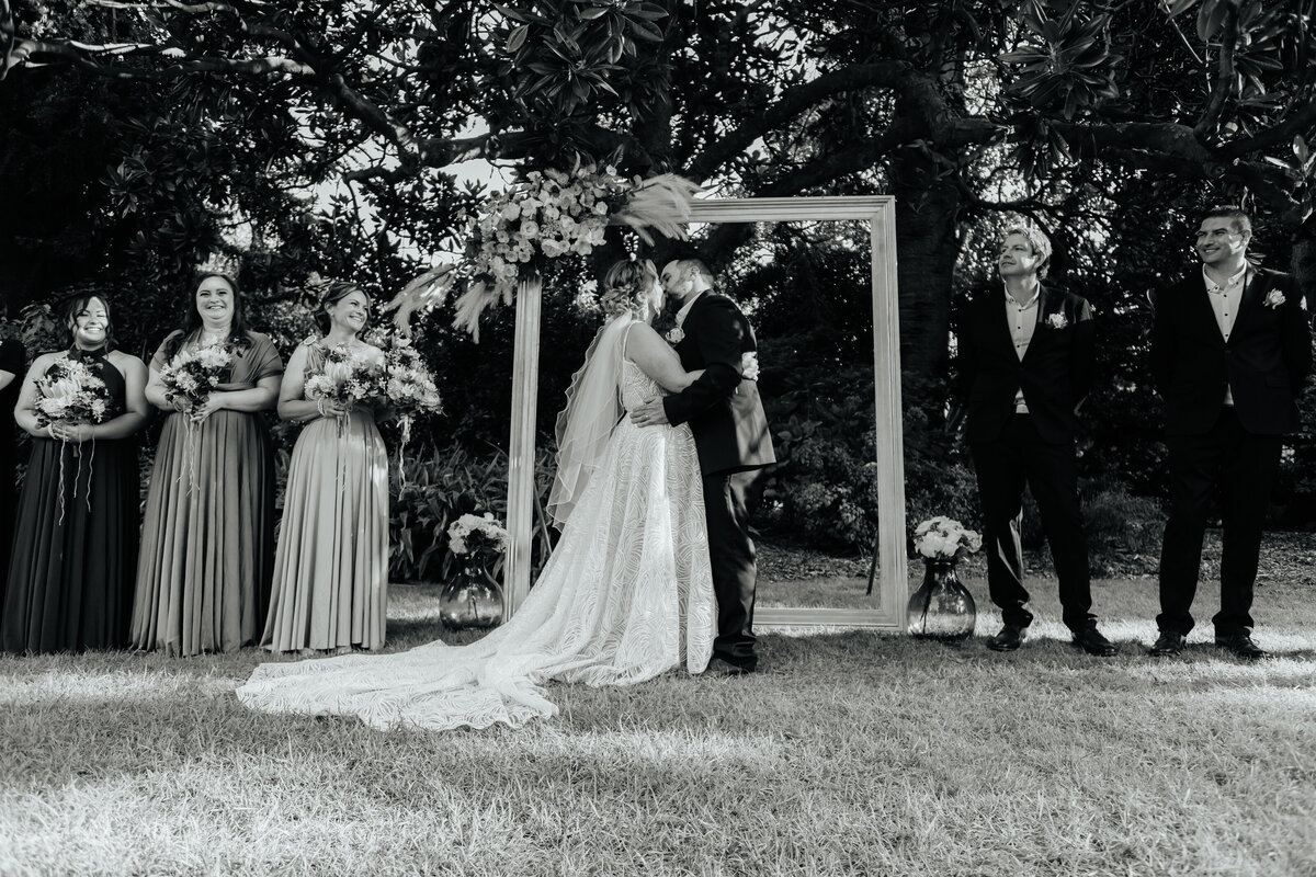 CEREMONY-COUPLE-324