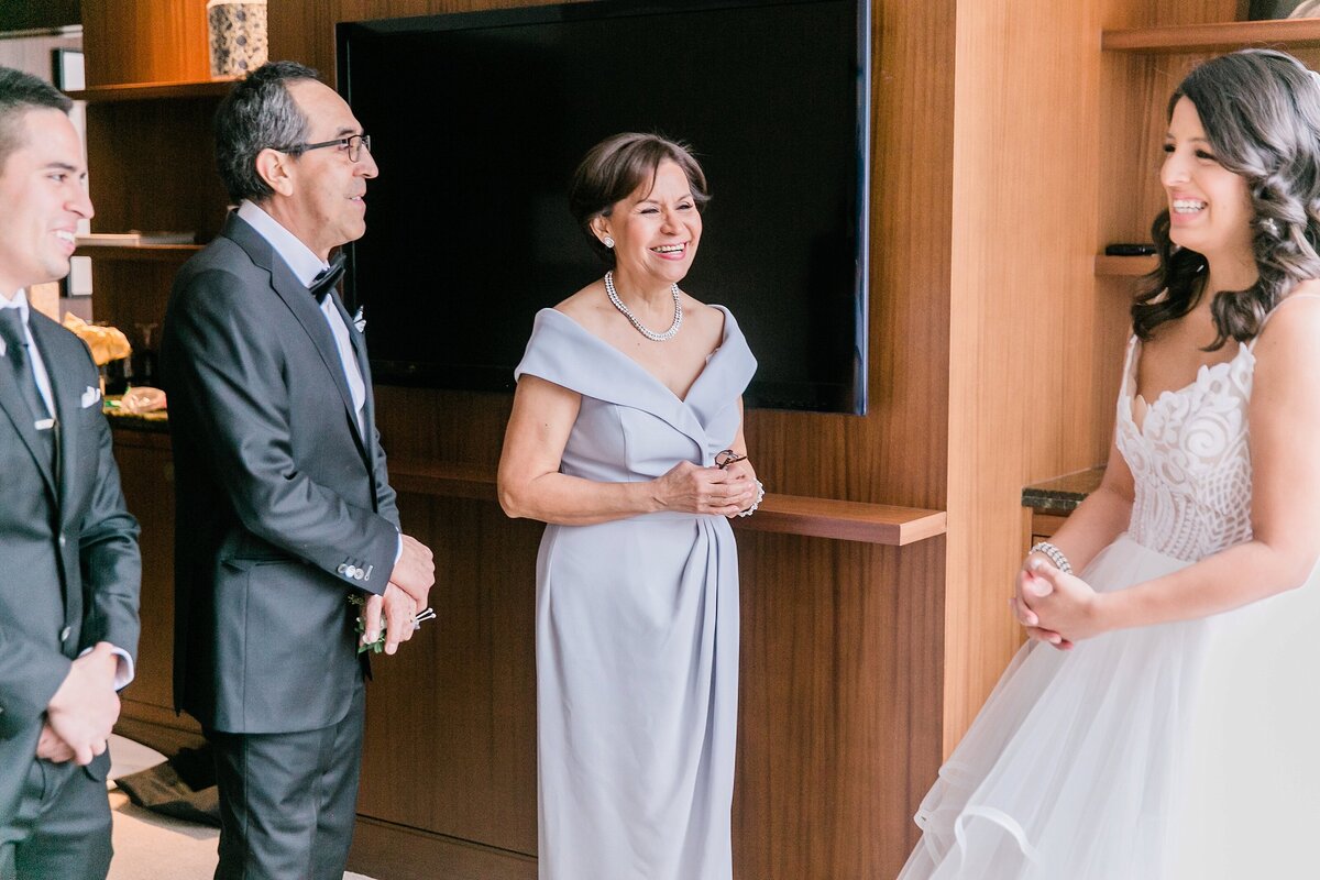 Toronto-Shangri-la-Wedding-Photographer-LauraClarkePhotos_0012