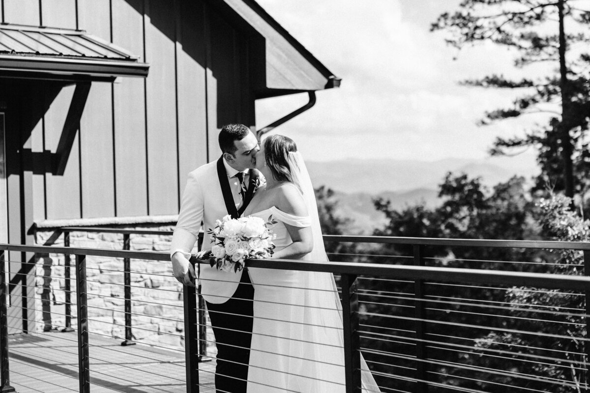 AC_Goodman_Photography_Kaley_Jacob_Wedding_Sneak_Peek-85