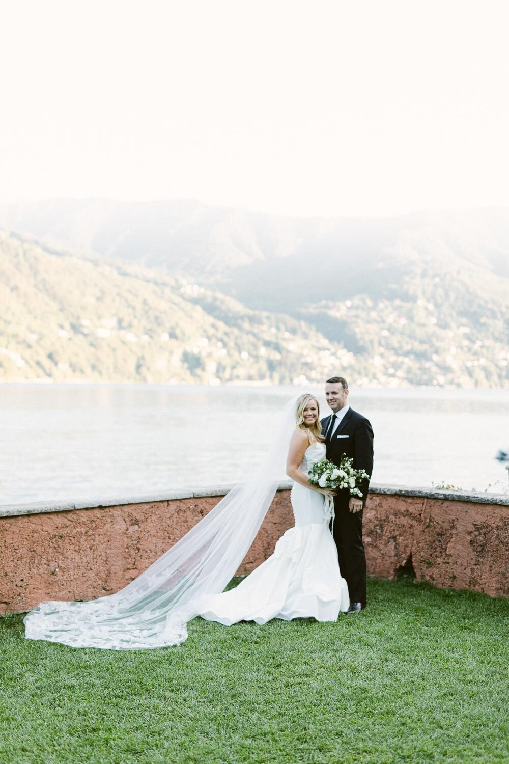 bride and groom at lake como