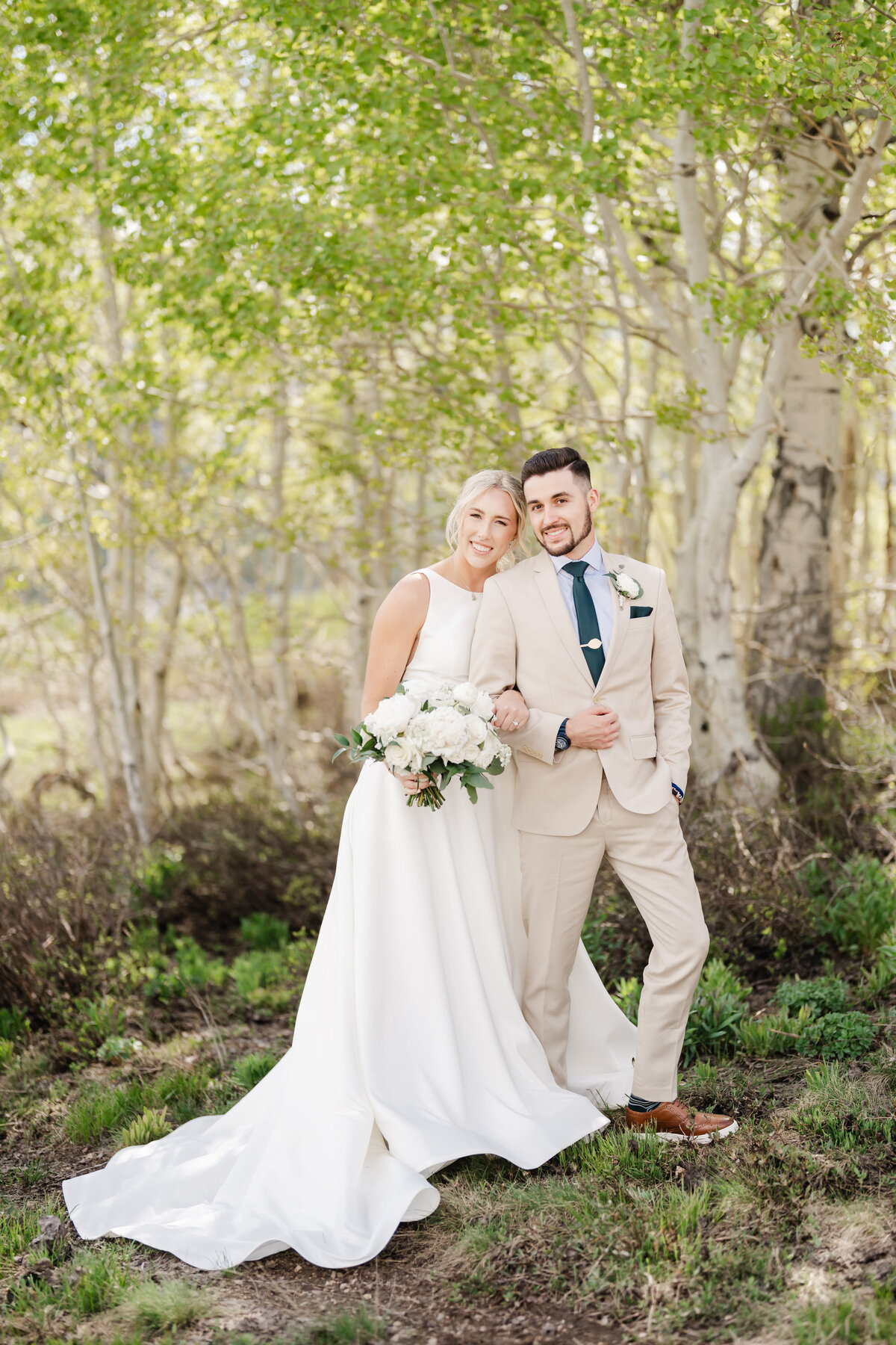 montage-summer-park-city-catholic-wedding-pepper-nix-loganwalkerphoto-419L-1345