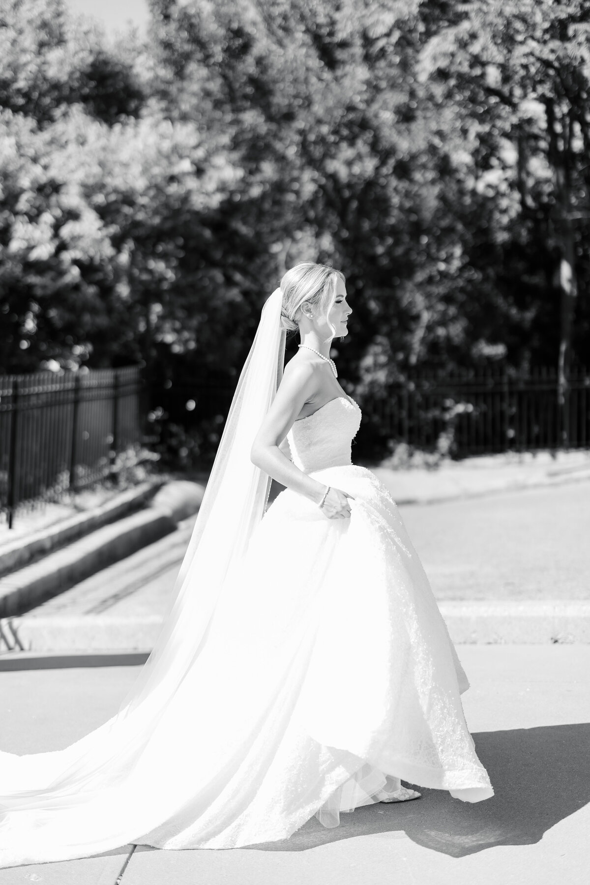 kasia-sickau-wedding-photographer-grace-alex-monastery-event-center-cincinnati-ohio-1N1A0195