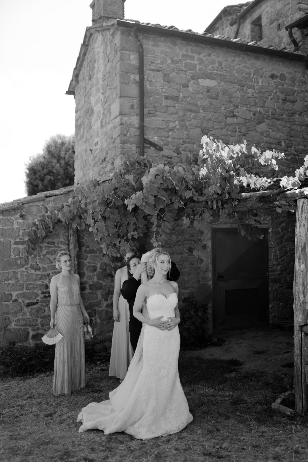 017_Tuscany_Castello_Di_Gargonza_Destination_Wedding_Photographer-50_Destination wedding photographer in Tuscany at Castello di Gargonza. Captured by Flora and Grace photography. 