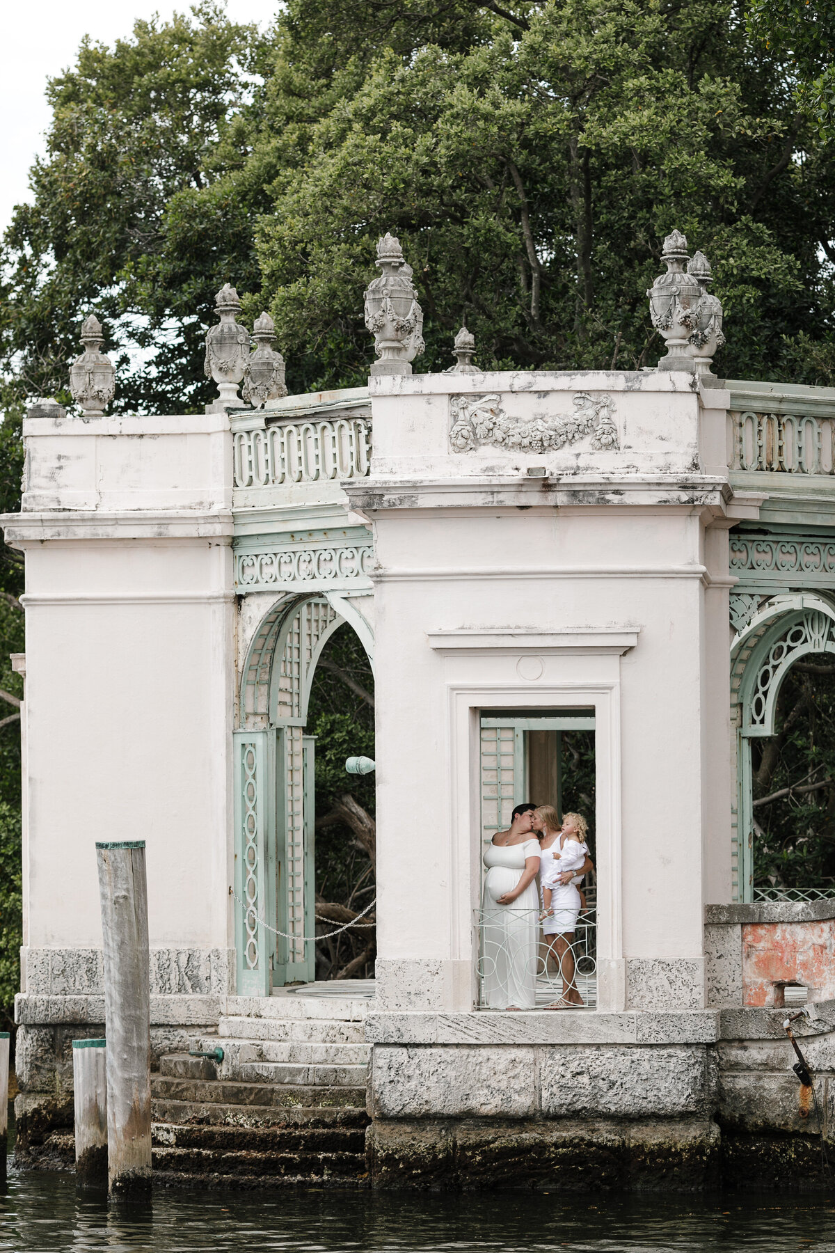 same-sex-maternity-session-miami-vizcaya3