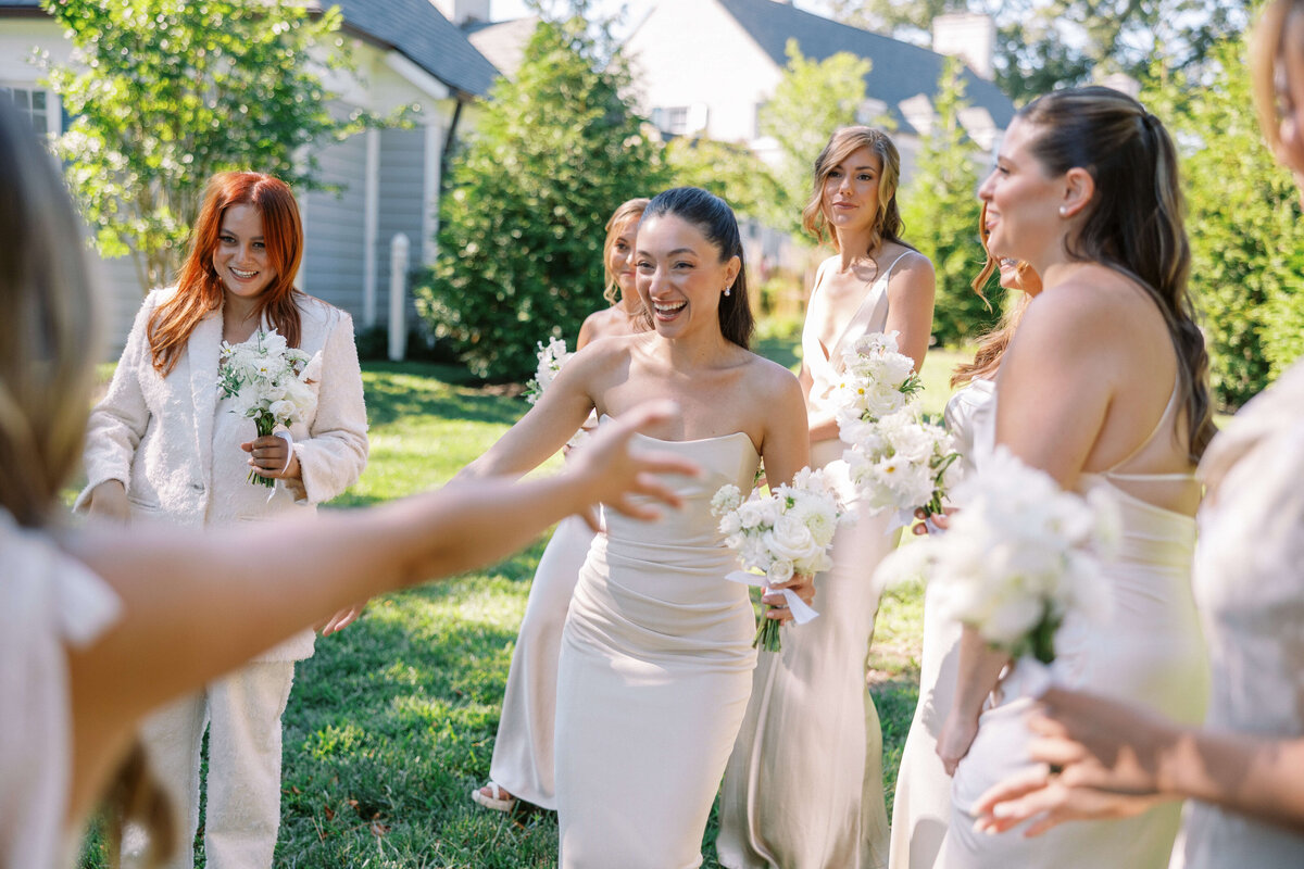 nikki-mark-springvale-floral-bridal-party