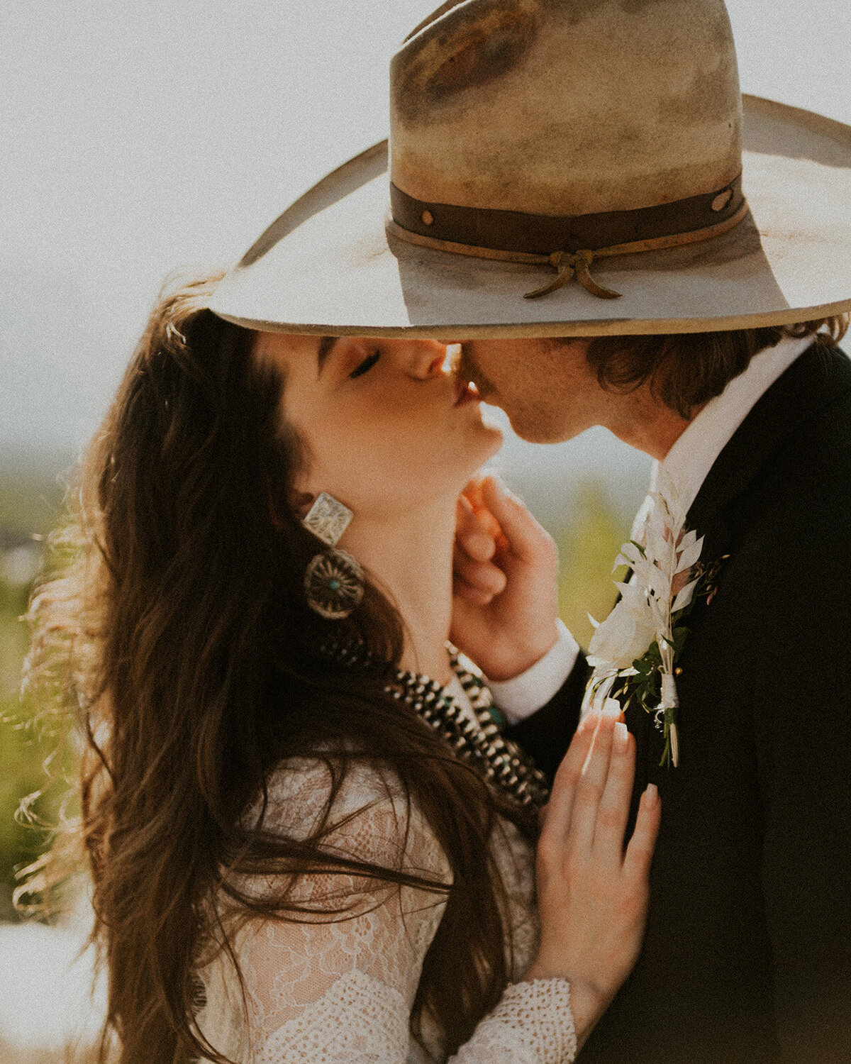 western-boho-glacier-park-elopement-presley-gray-photo-9457