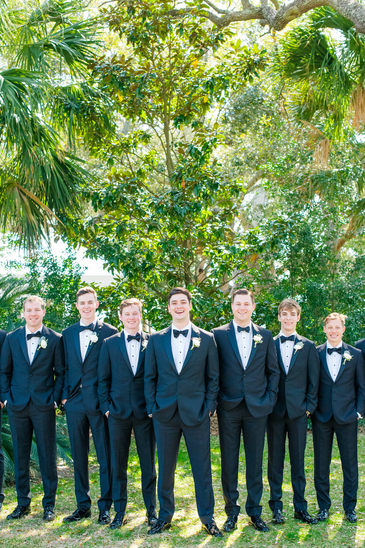 groom and groomsmen photos at lowndes grove