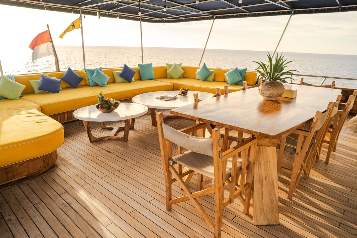 Magia II Luxury Yacht Charter Komodo Living Area Outdoor 0006