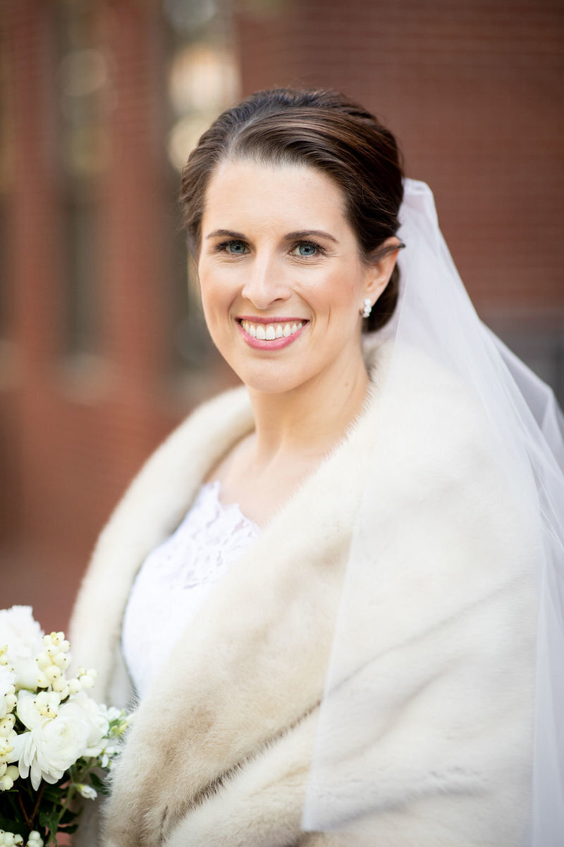 bride-fur-potrait-patricia-lyons