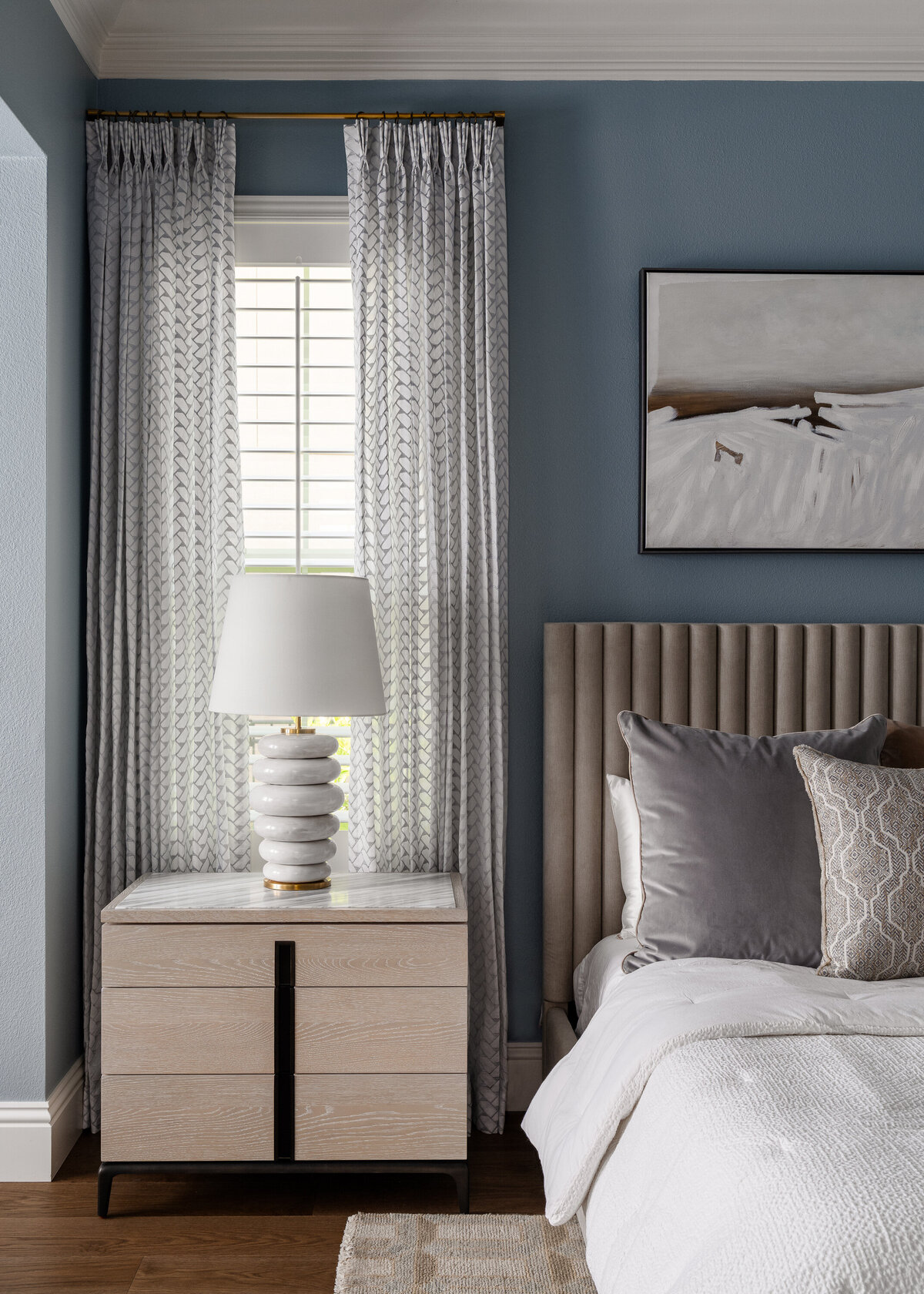 sally-barton-interiors-designer-bedroom-luxury-home-florida