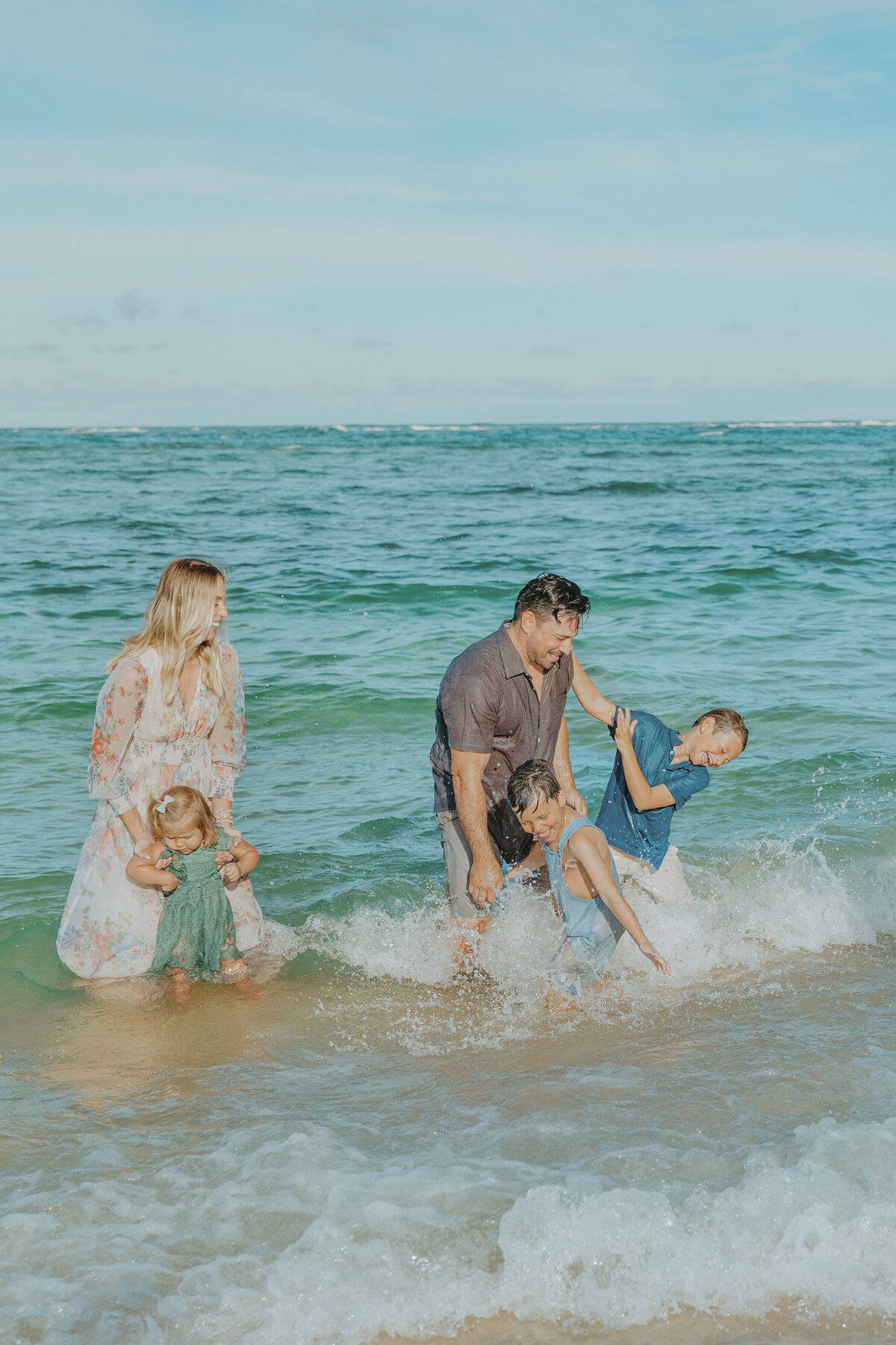 Family photos in Oahu Hawaii