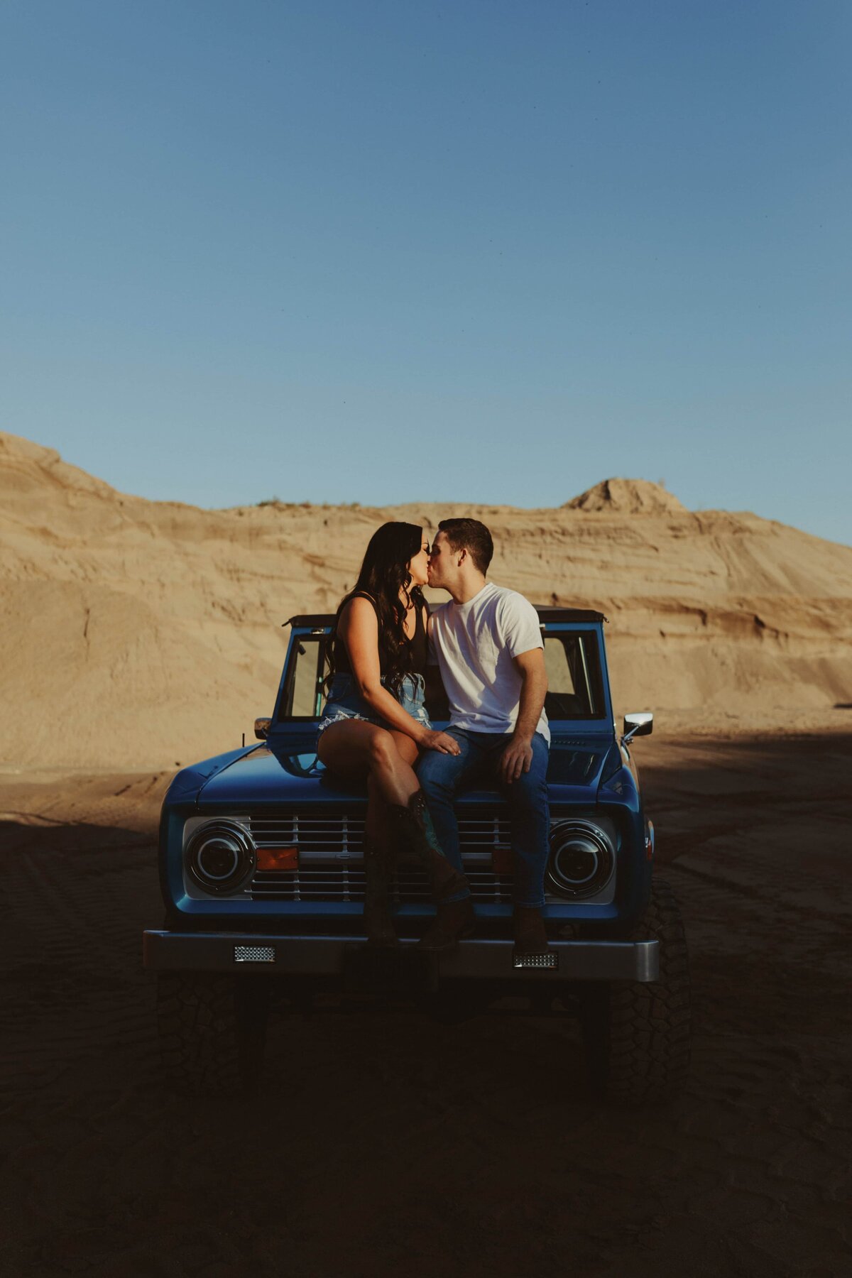 Engagement-Photos-at-Sand-Dunes-253