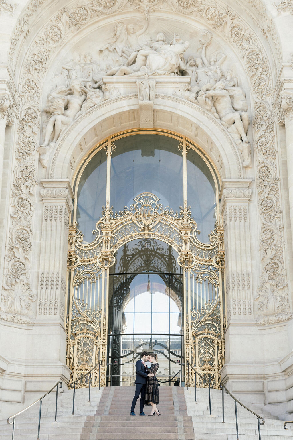 point-alexandre-iii-paris-engagement-session-4